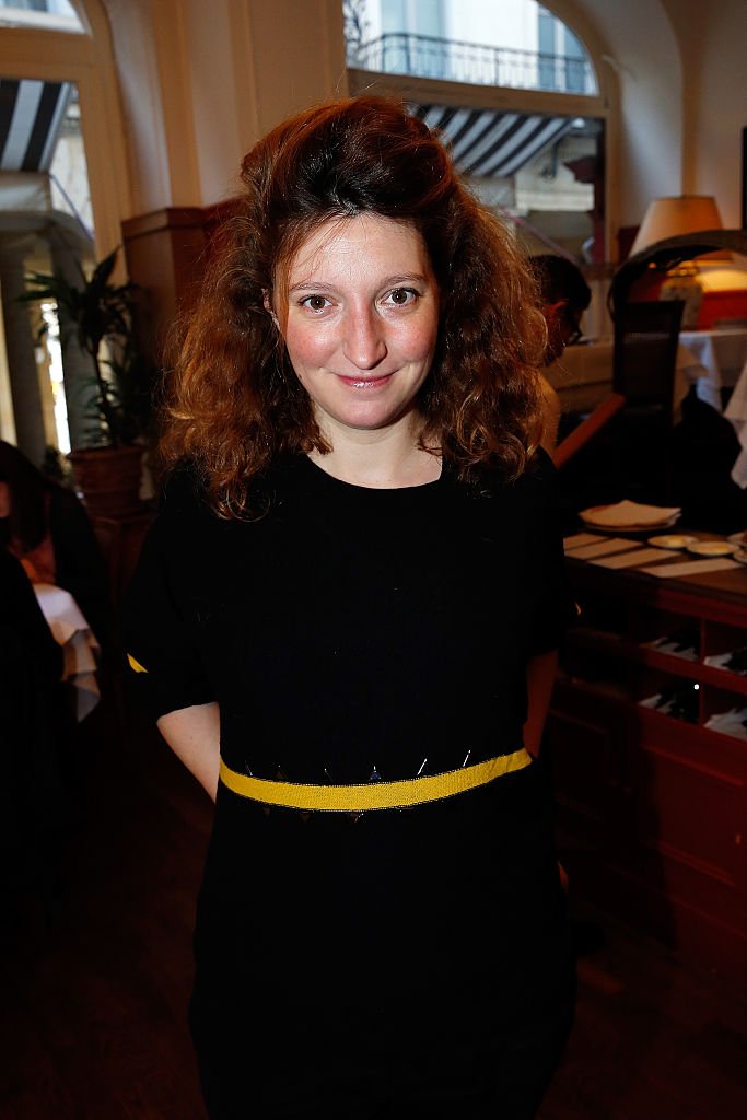 Lea Wiazemsky assiste à la réunion du jury pour le "prix Regine Deforges" | Getty Images
