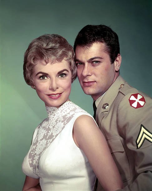 Promotional portrait of American actors Janet Leigh and Tony Curtis for the movie Strictly for Pleasure directed by Blake Edwards  | Source: Getty Images