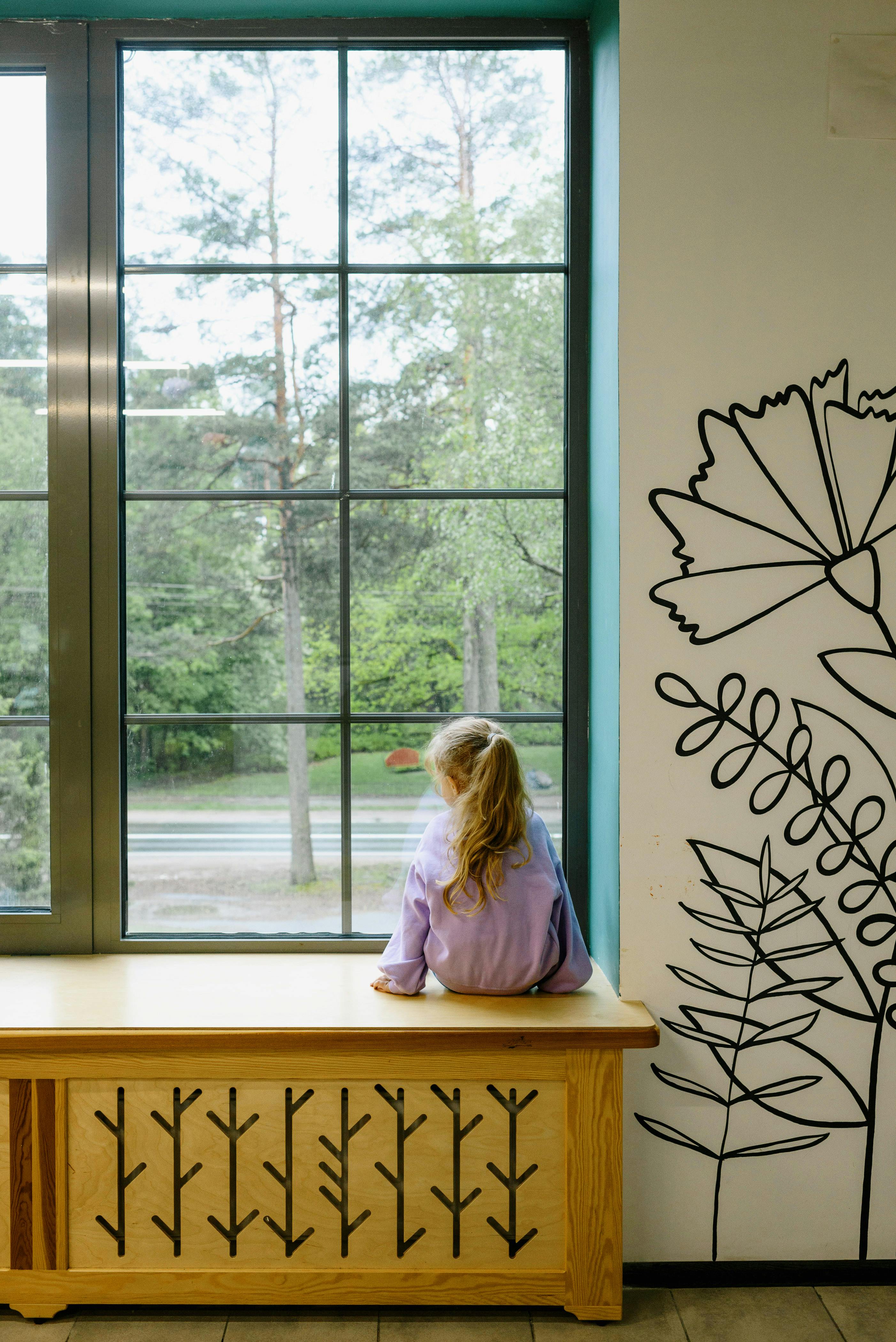 A sad child at school | Source: Pexels