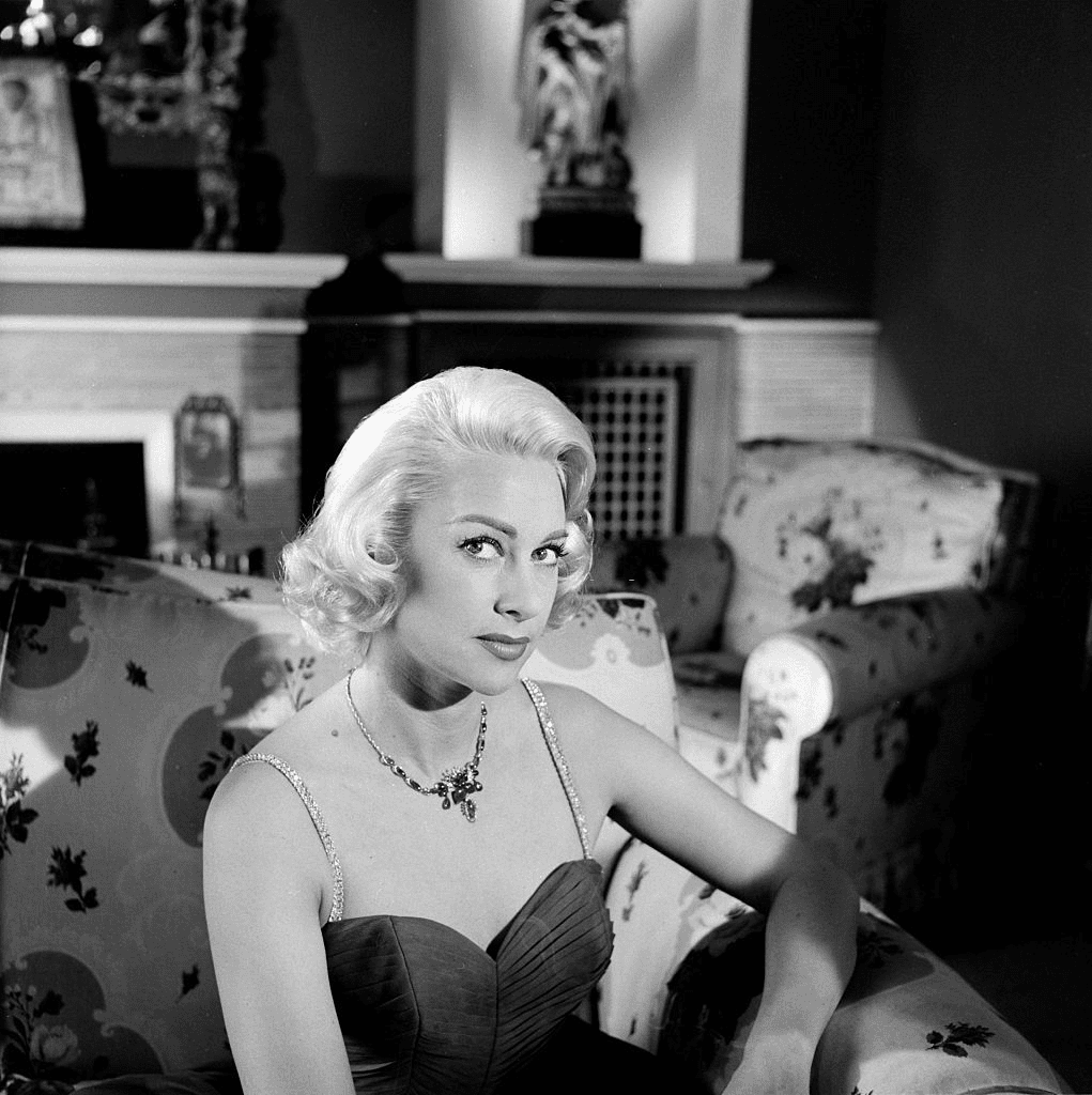 Martine Carol, invitée du programme "Cinépanorama". | Photo : Getty Images