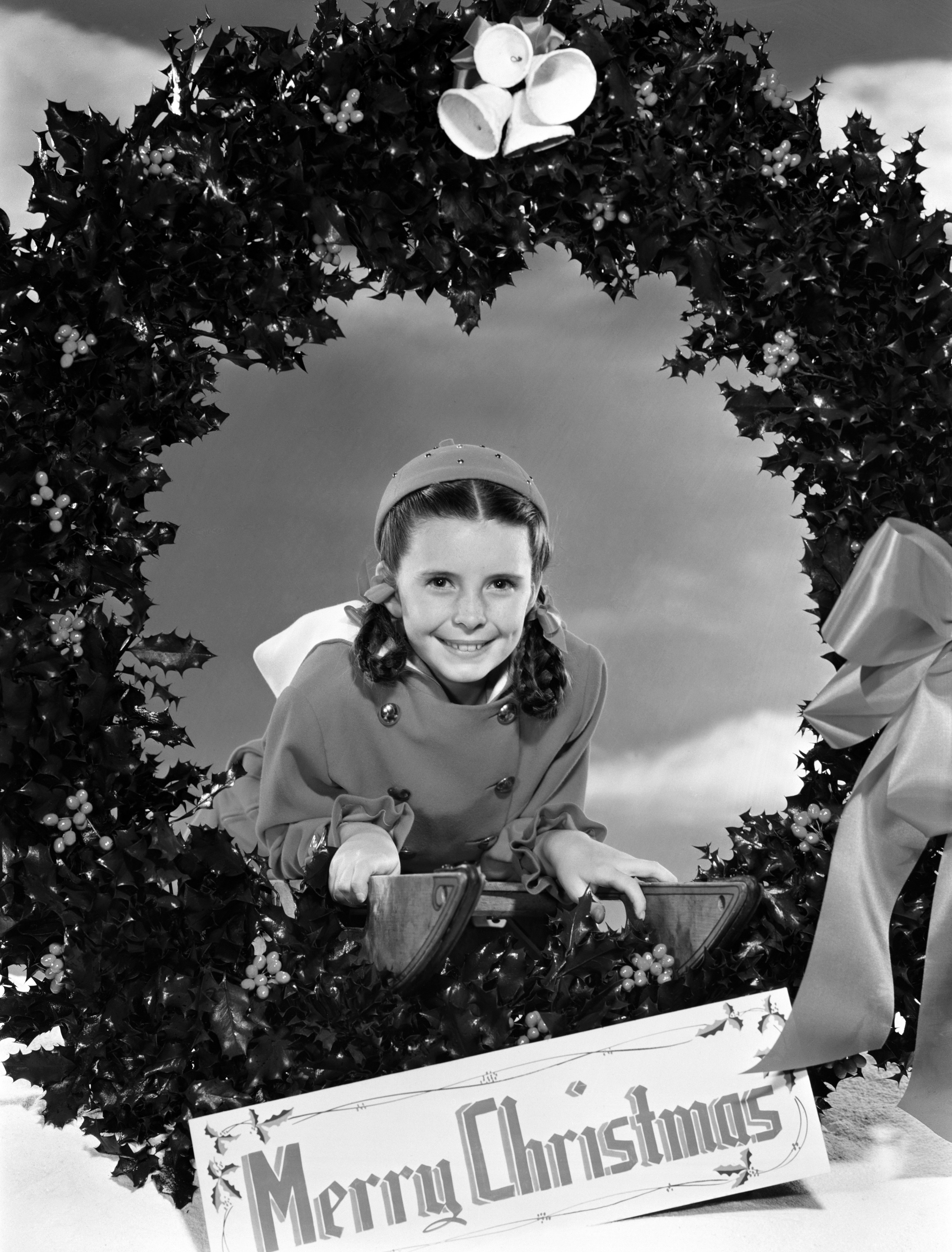 An undated image of the actress posing for a Christmas photo | Source: Getty Images