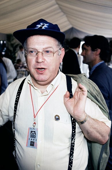 Michel Charasse lors du Grand Prix auto de Magny-Cours le 7 juillet 1991, France. | Photo : Getty Images