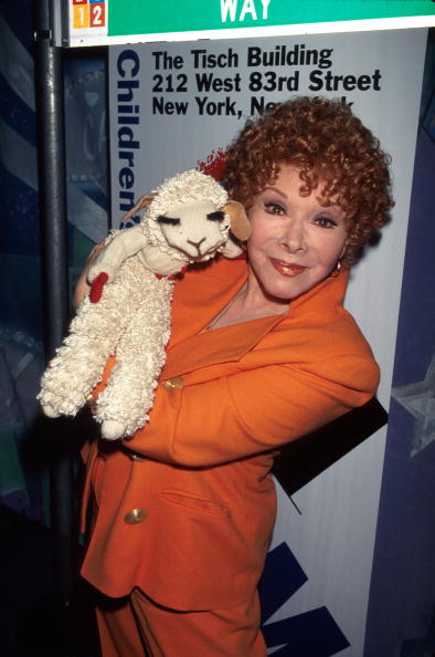 Shari Lewis and Lamb Chop at the Children's Museum | Photo: Getty Images