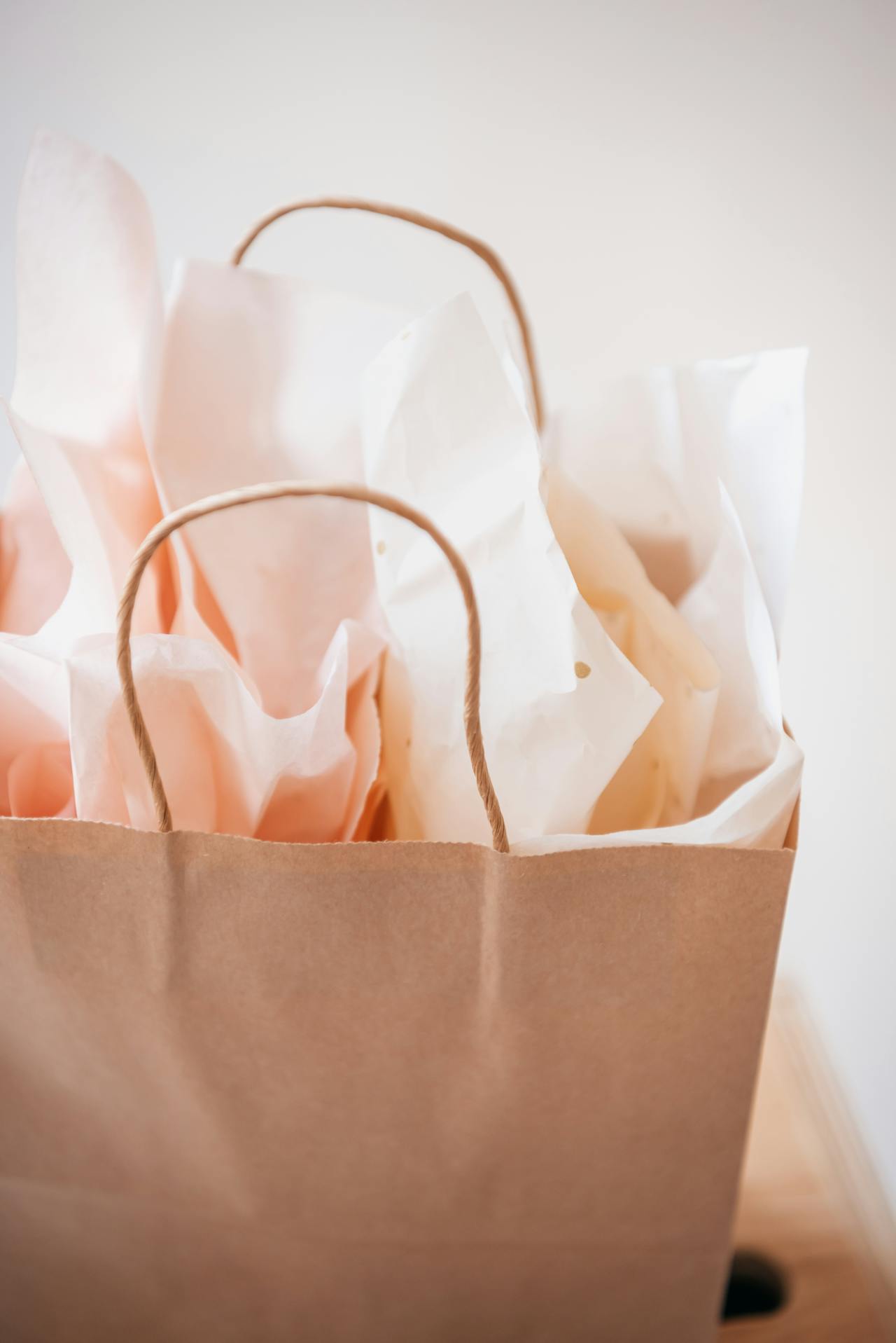 Close-up shot of a brown paper bag | Source: Pexels