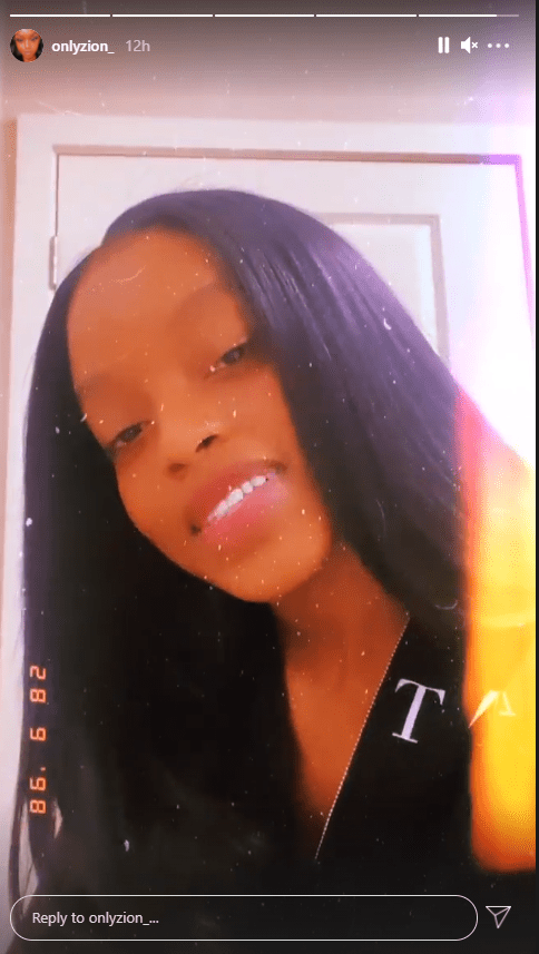 Fantasia's eldest daughter Zion showing off her straight hair in a new video | Photo: Instagram/onlyzion_