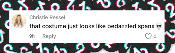 A fan's reaction to Jennifer Lopez's outfit on her "Up All Night" World Tour, from a post dated July 10, 2025 | Source: Tiktok/@jloversjlo_