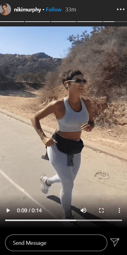 Screenshot of Nicole Murphy's Instagram story of her daily exercise. | Source: Instagram.com/nikimurphy