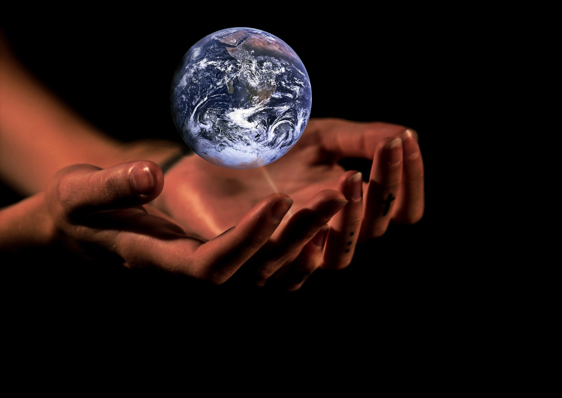 Illustration that planet earth is in our hands | Source: Pixabay