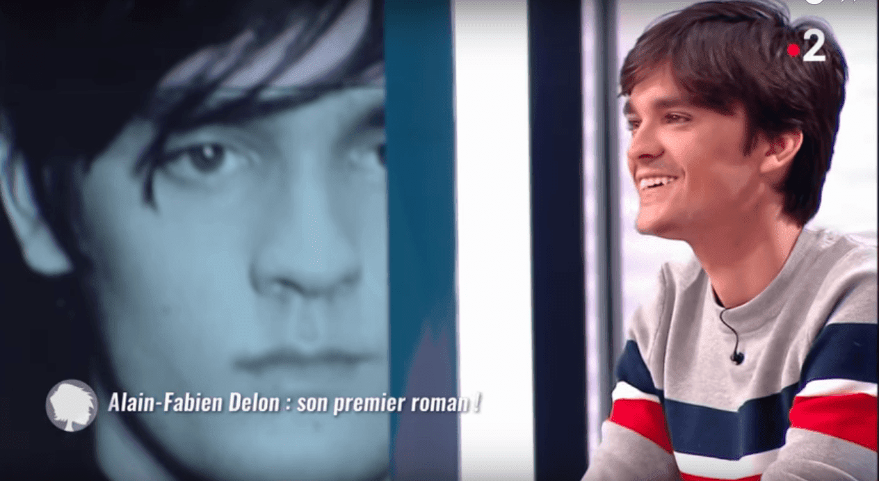 Alain-Fabien Delon dans C'est au programme. | Youtube/C'est au programme Alain-Fabien Delon dans C'est au programme. | Youtube/C'est au programme