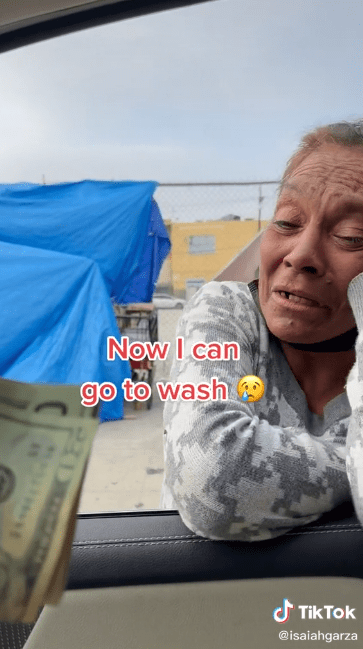 She said she could now go for a wash | Source: TikTok/isaiahgarza
