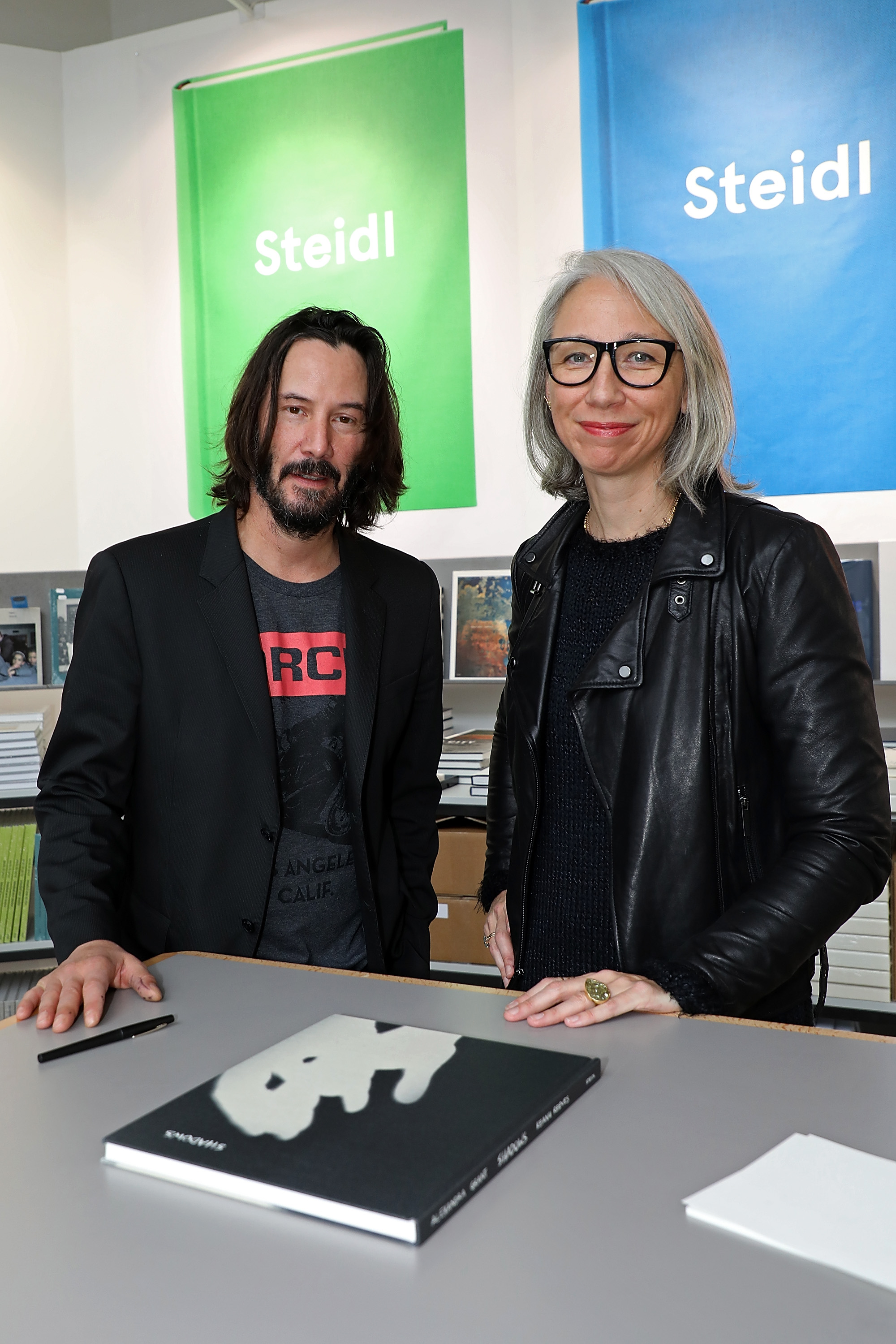 Keanu Reeves and Alexandra Grant in Paris, France, on November 10, 2017. | Source: Getty Images