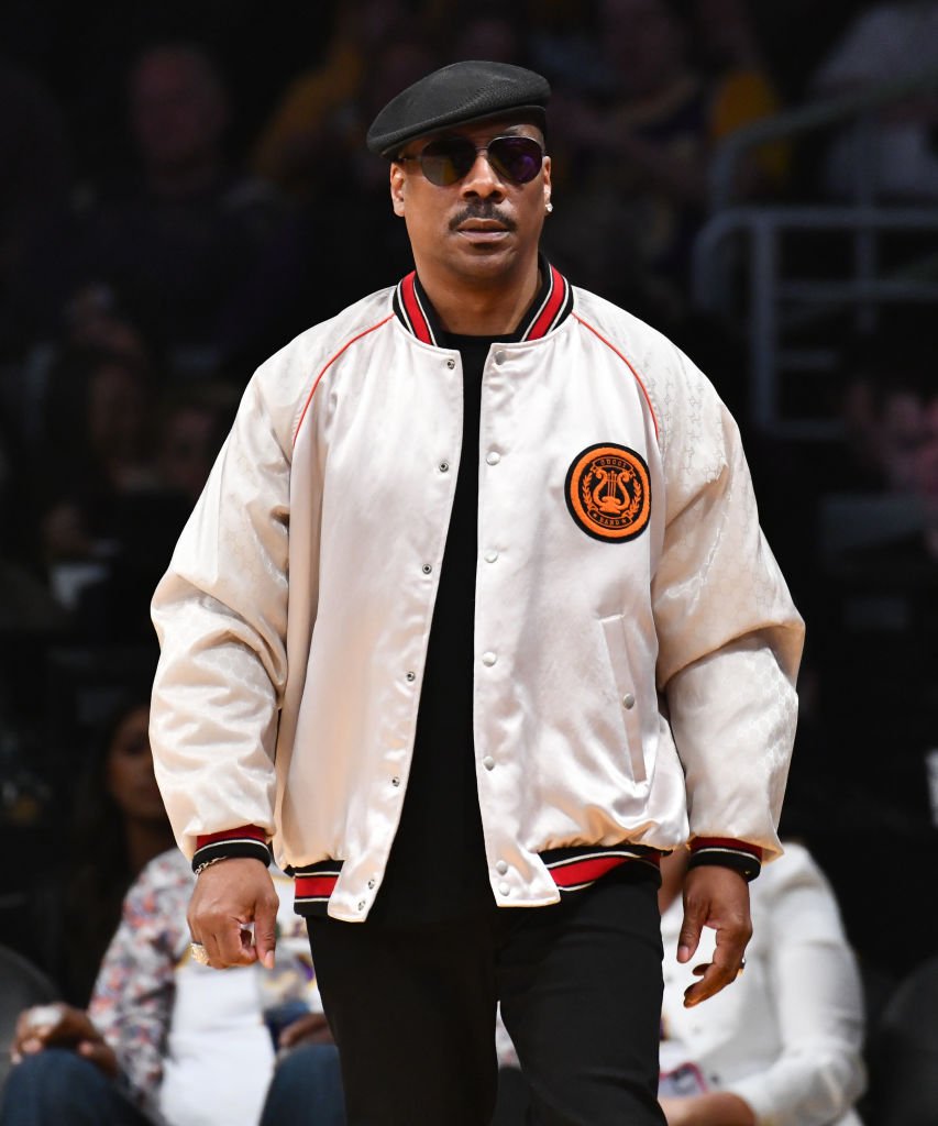 Eddie Murphy at a basketball game on February 23, 2020, in Los Angeles | Photo: Getty Images
