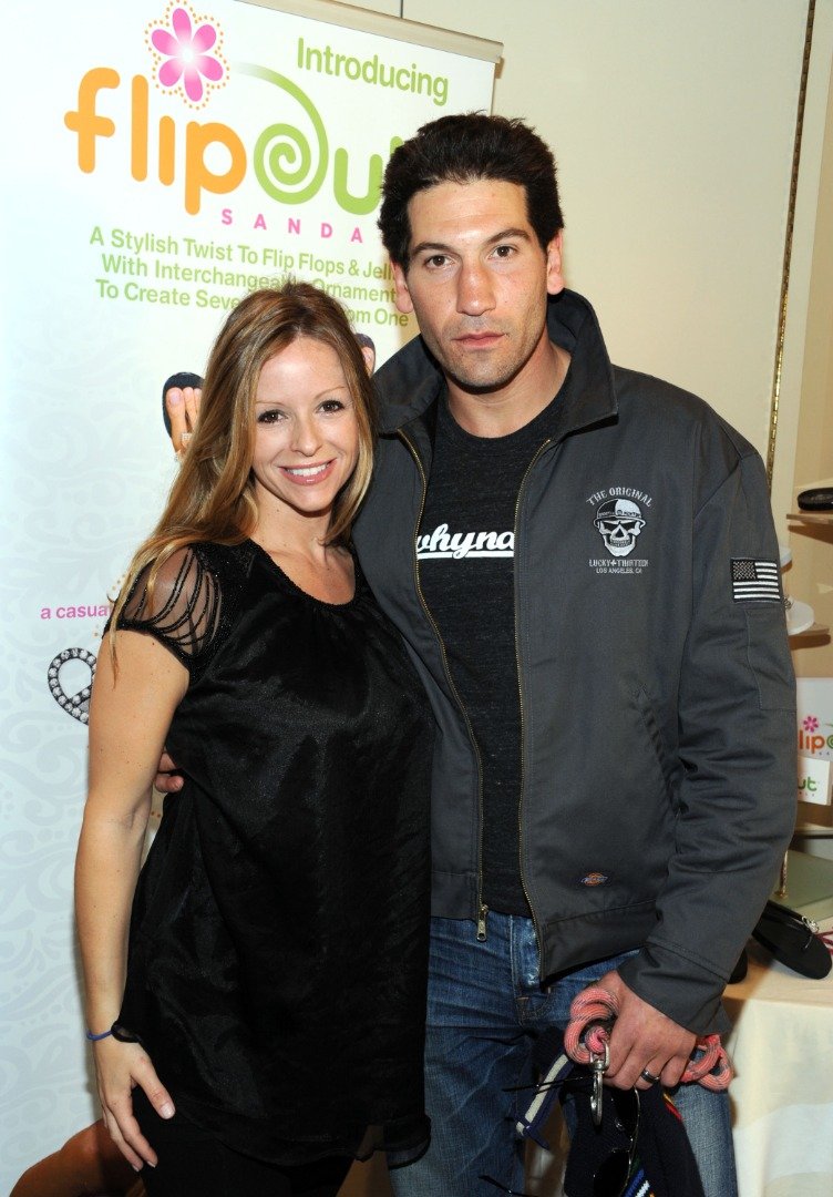 Actor Jon Bernthal and wife Erin at the EXTRA Luxury Lounge In Honor Of 83rd Annual Academy Awards at the Four Seasons Hotel Los Angeles at Beverly Hills on February 26, 2011, in Beverly Hills, California. | Source: Getty Images