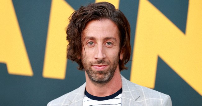 Simon Helberg at Hollywood Forever for the special screening of Amazon's original movie "Annette" on August 18, 2021 in Hollywood, California. | Photo: Getty Images