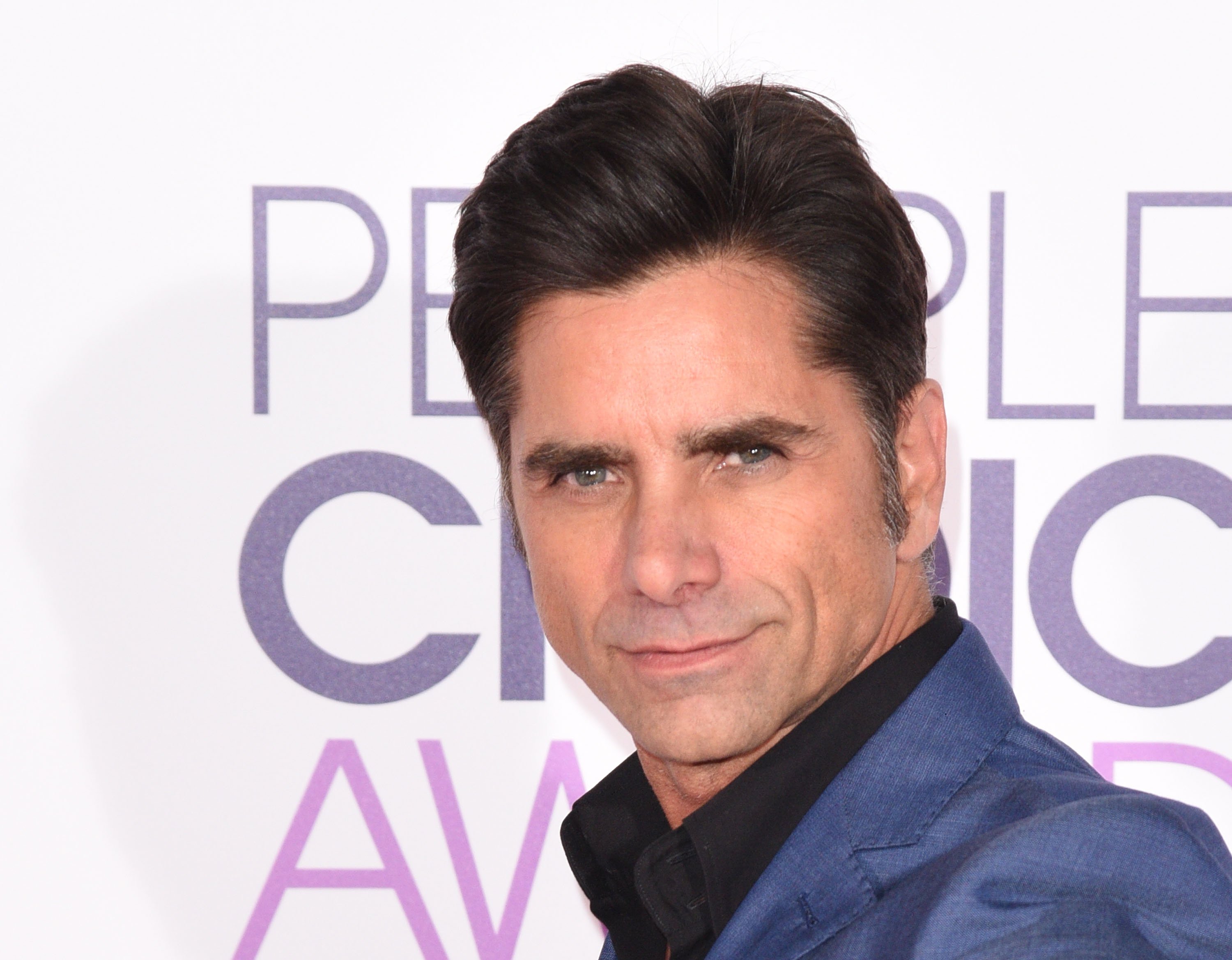 Actor John Stamos attends the People's Choice Awards 2017 in Los Angeles | Photo: Getty Images