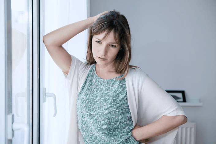 Gloria begann, sich Sorgen zu machen, als ihr Mann nicht heimkam. | Quelle: Pexels
