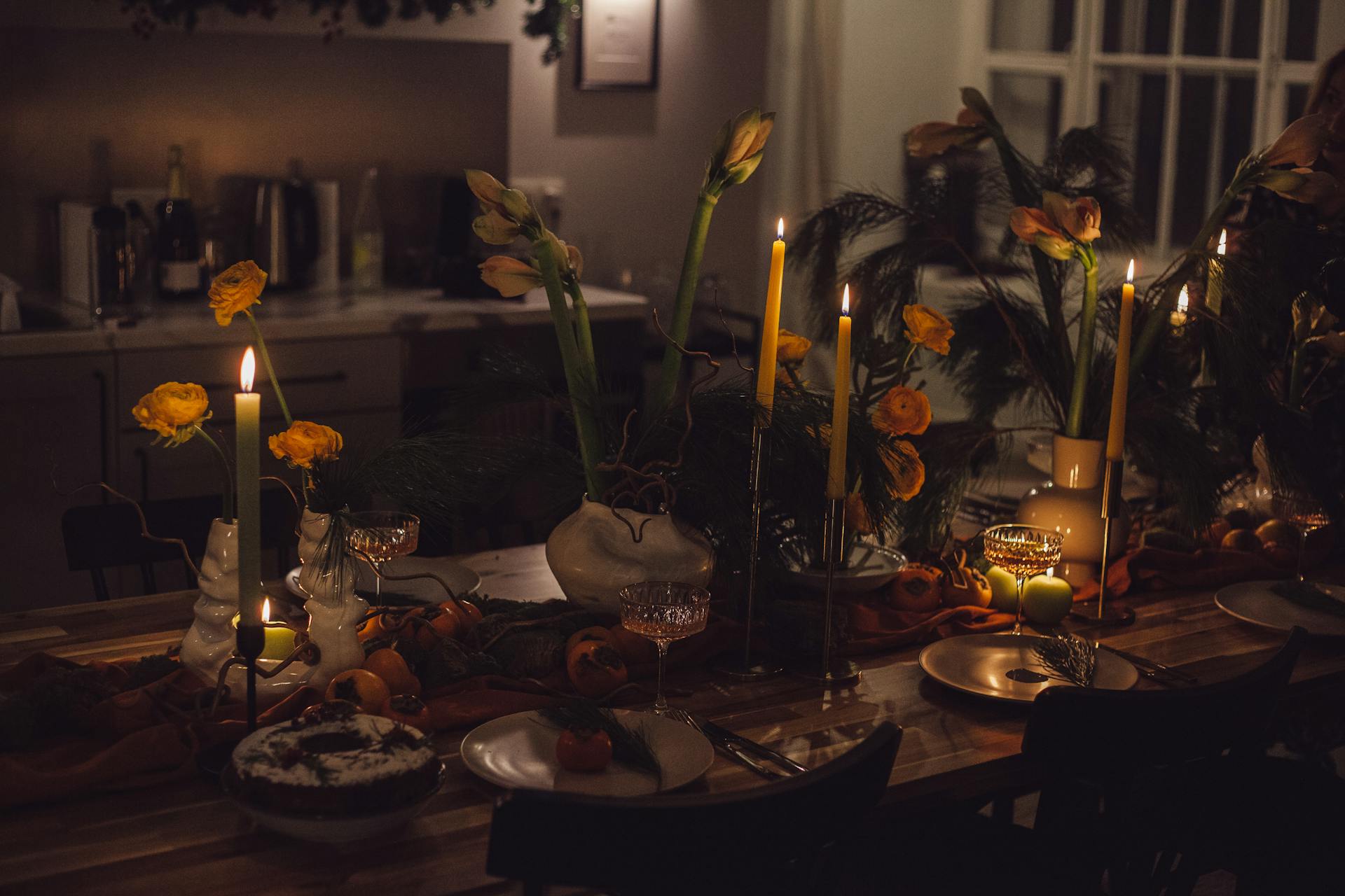 A table decorated with candles for a romantic dinner | Source: Pexels