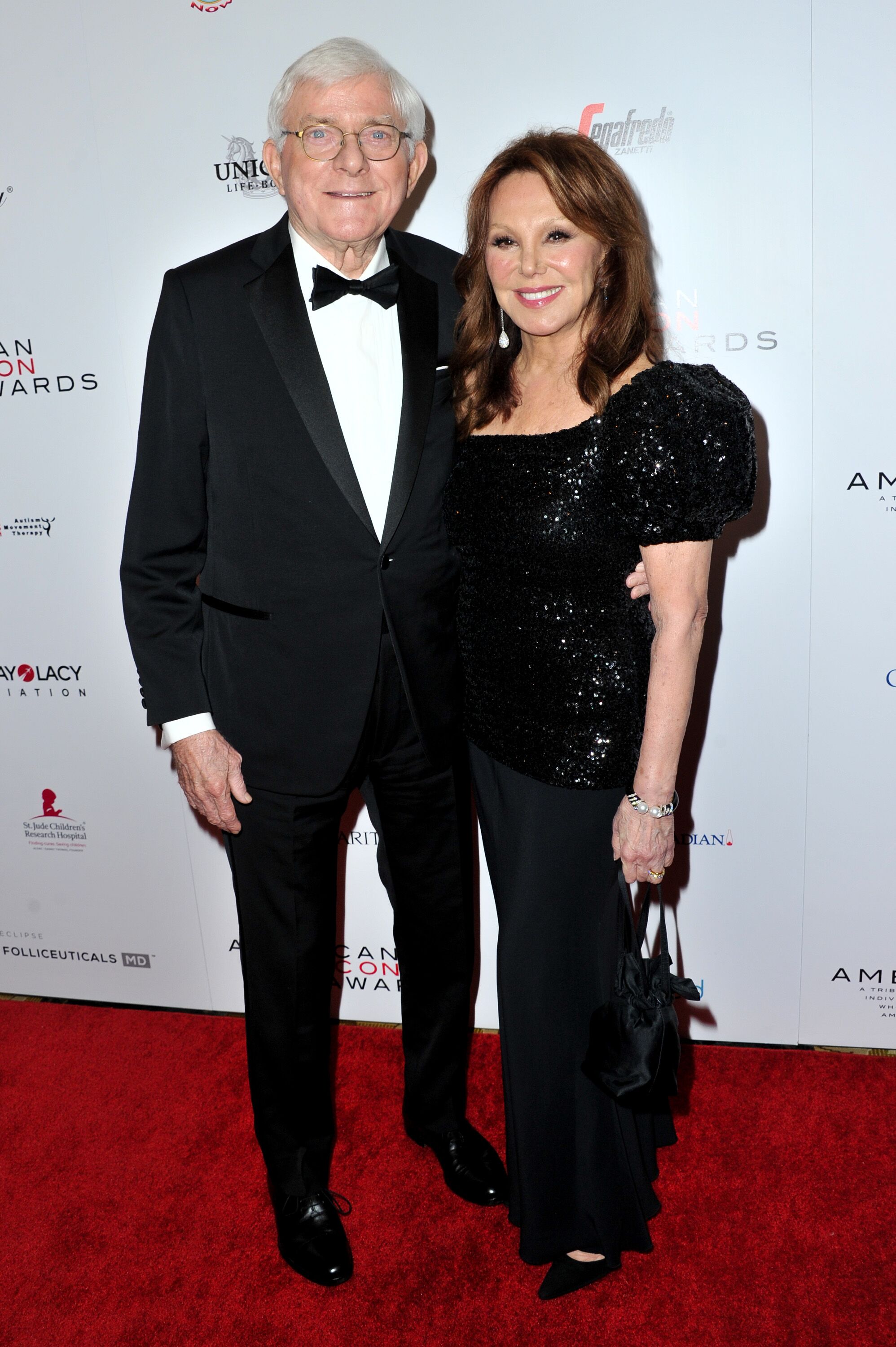 Phil Donahue and Marlo Thomas attend the American Icon Awards. | Source: Getty Images