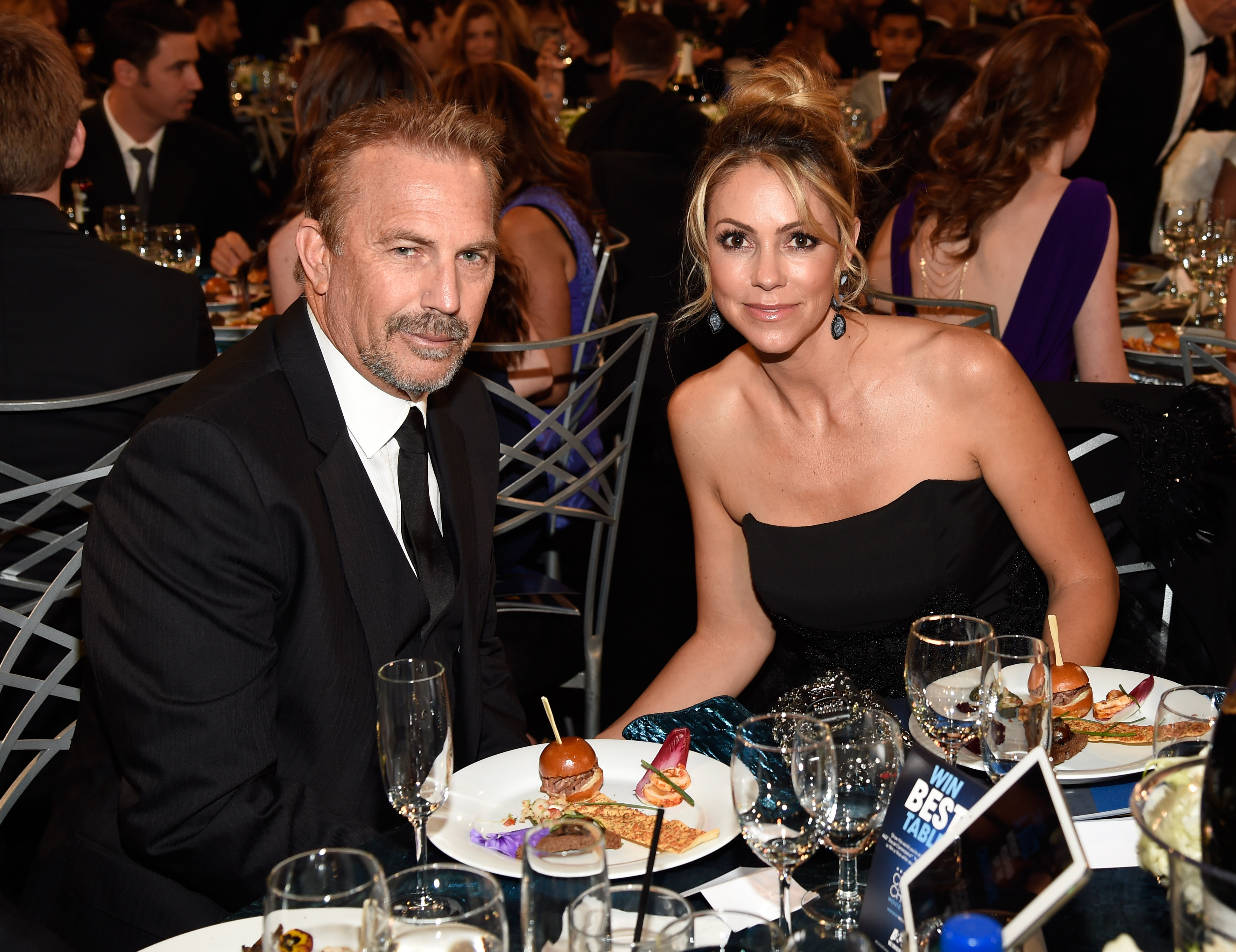Kevin Costner and Christine Baumgartner attend the 20th annual Critics' Choice Movie Awards at the Hollywood Palladium, on January 15, 2015, in Los Angeles, California. | Source: Getty Images