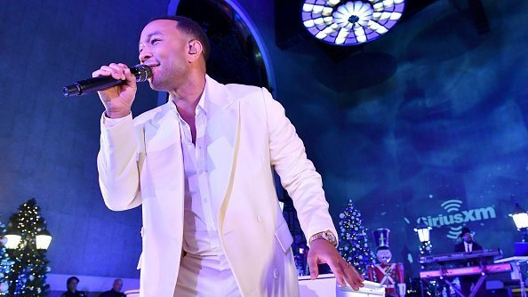  John Legend spreads holiday cheer at the historic Union Station on November 19, 2019 in Los Angeles, CA as part of SiriusXM’s “Dial-Up the Moment” campaign | Photo: Getty Images