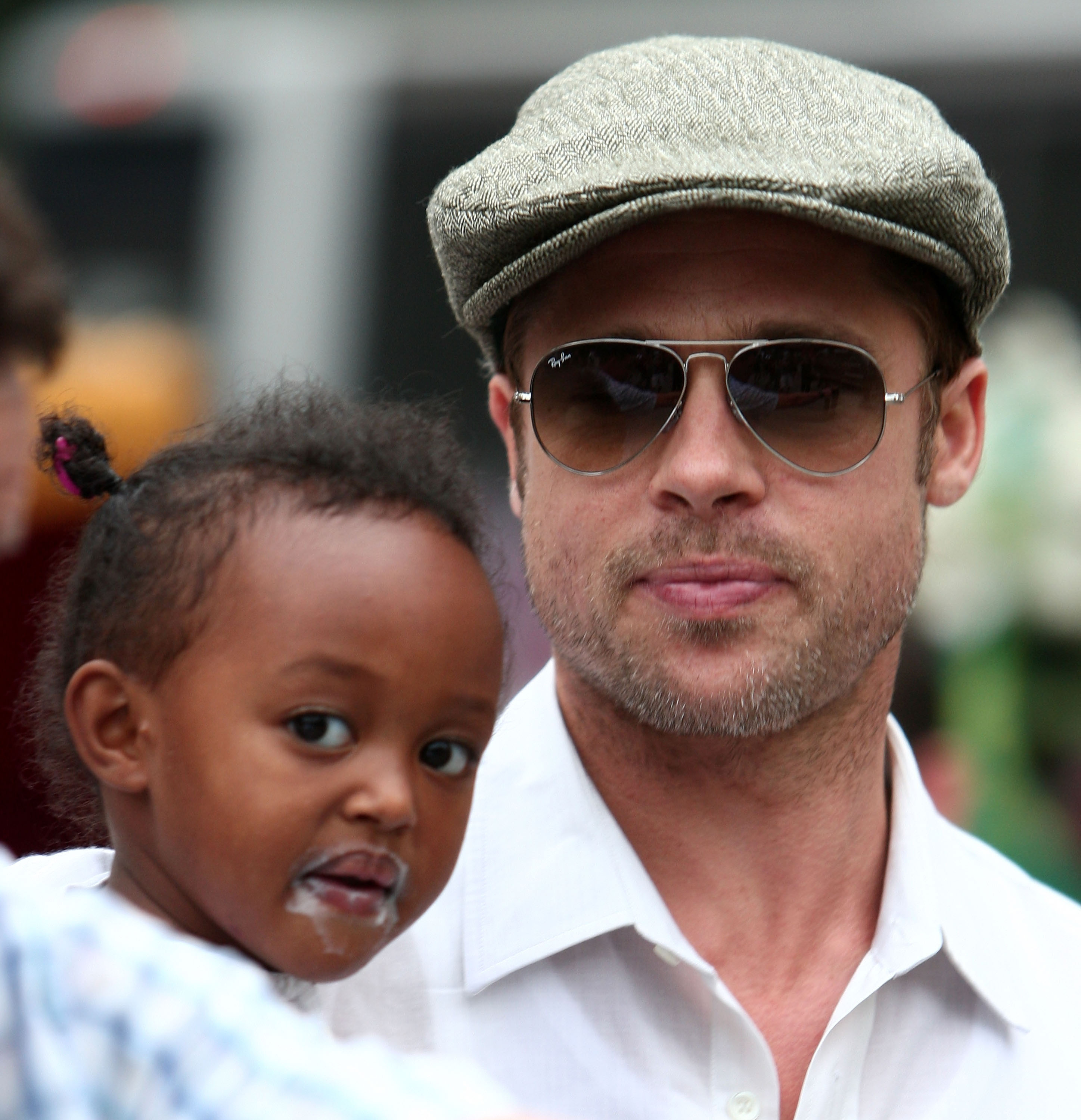 Brad Pitt and his daughter Zahara Jolie-Pitt visiting Central Park on August 28, 2007 in New York City | Source: Getty Images