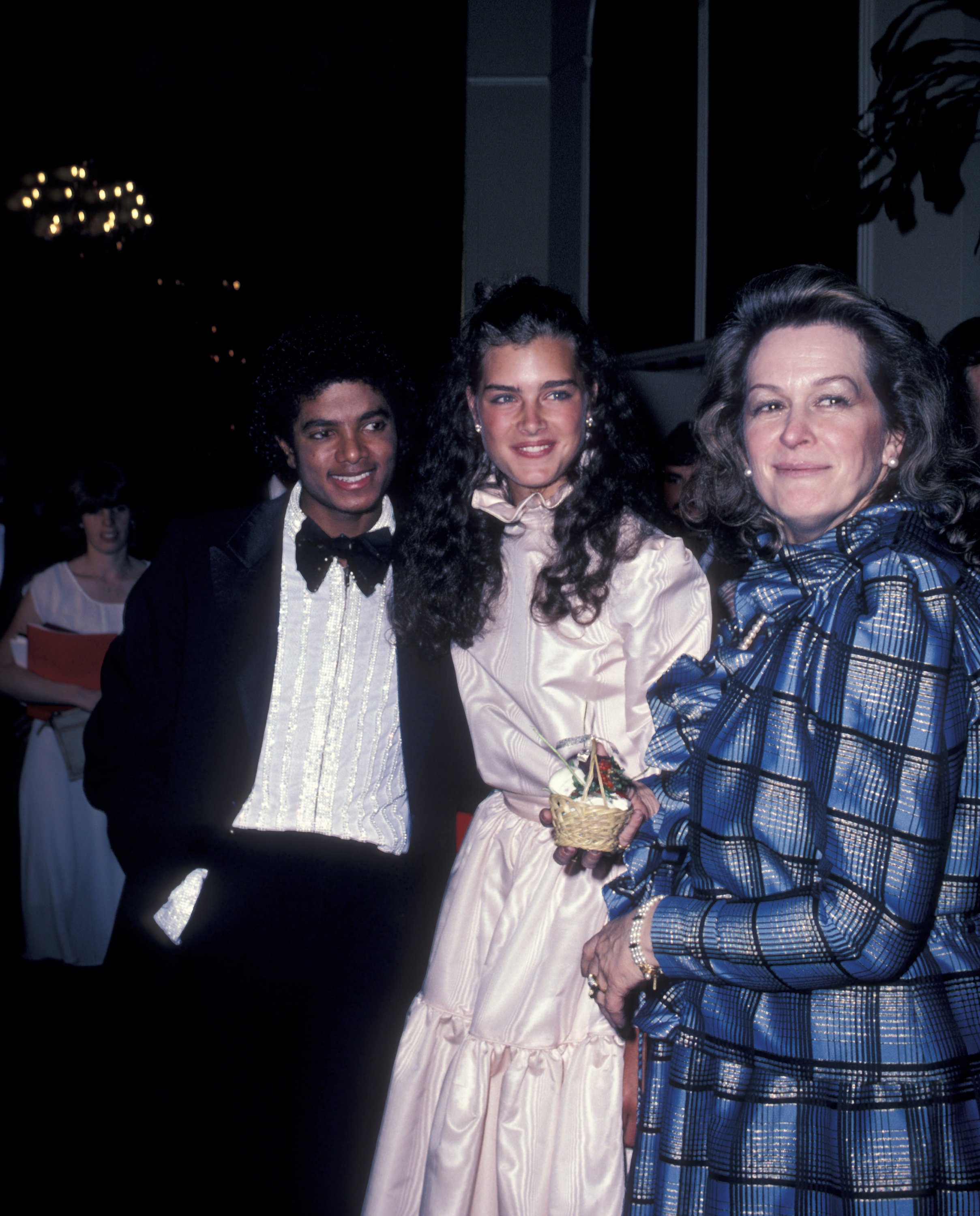 Singer Michael Jackson, Brooke Shields and Terri Shields during the 53rd Annual Academy Awards. / Source: Getty Images