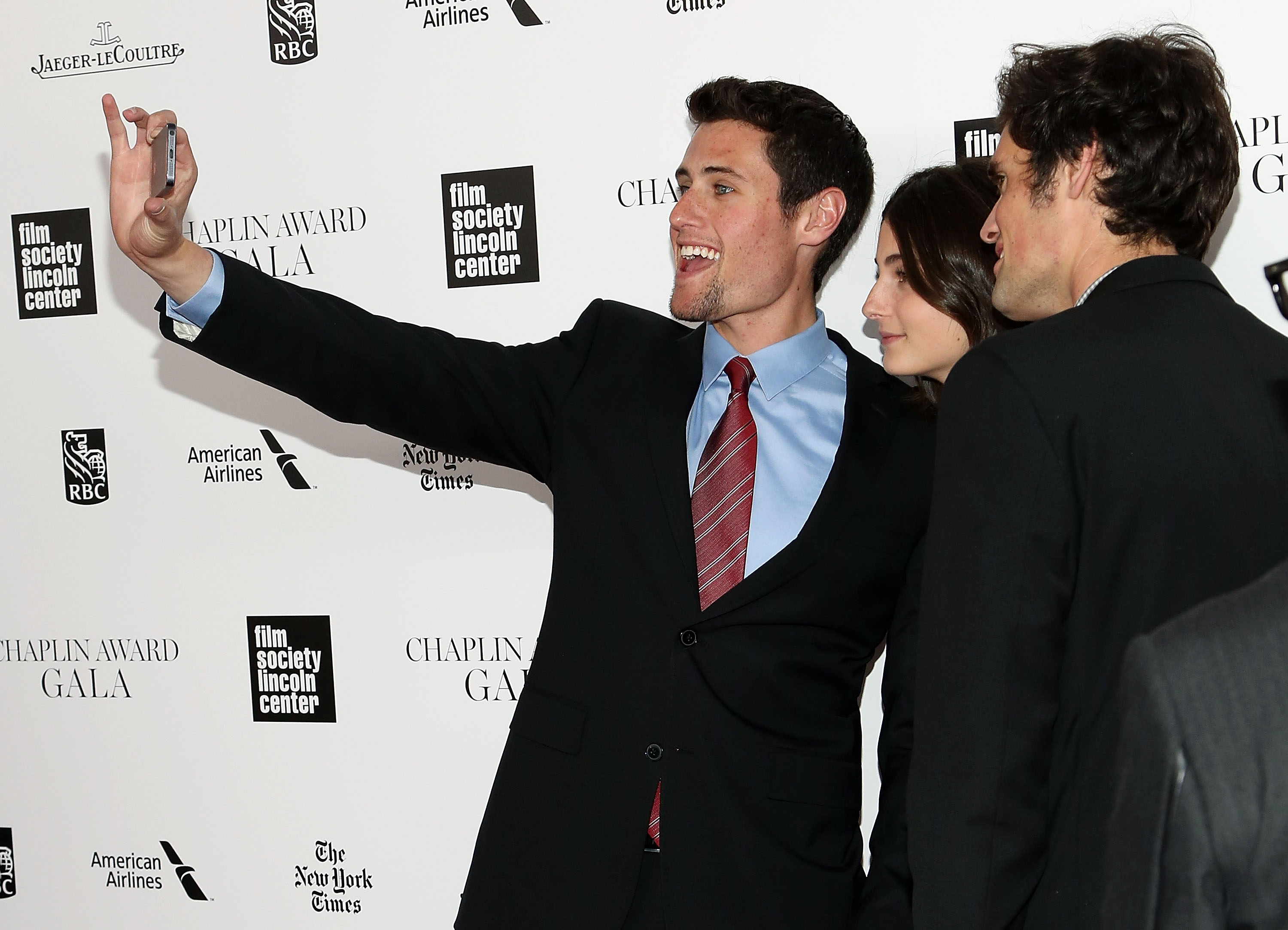 Nicholas Reiner, Romy Reiner and Jake Reiner take a photo on the carpet at the 41st Annual Chaplin Award Gala at Avery Fisher Hall at Lincoln Center for the Performing Arts on April 28, 2014