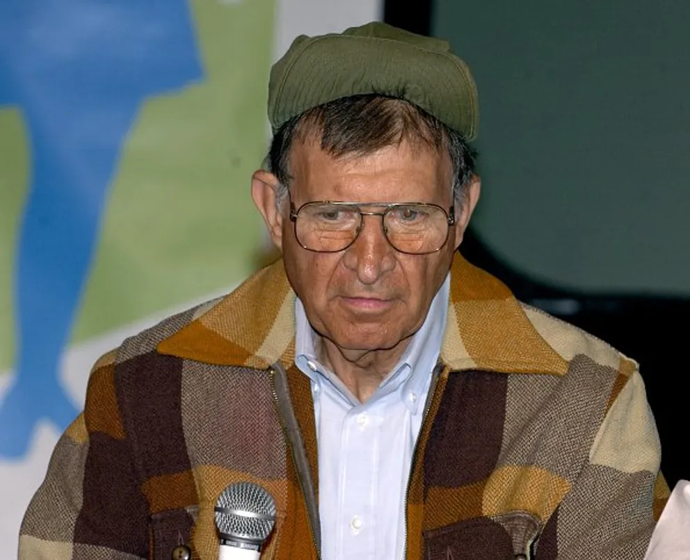 Tom Lester at the Burbank Airport Hilton Hotel in Burbank, California. Picture created in August 2003. | Photo: Getty Images.