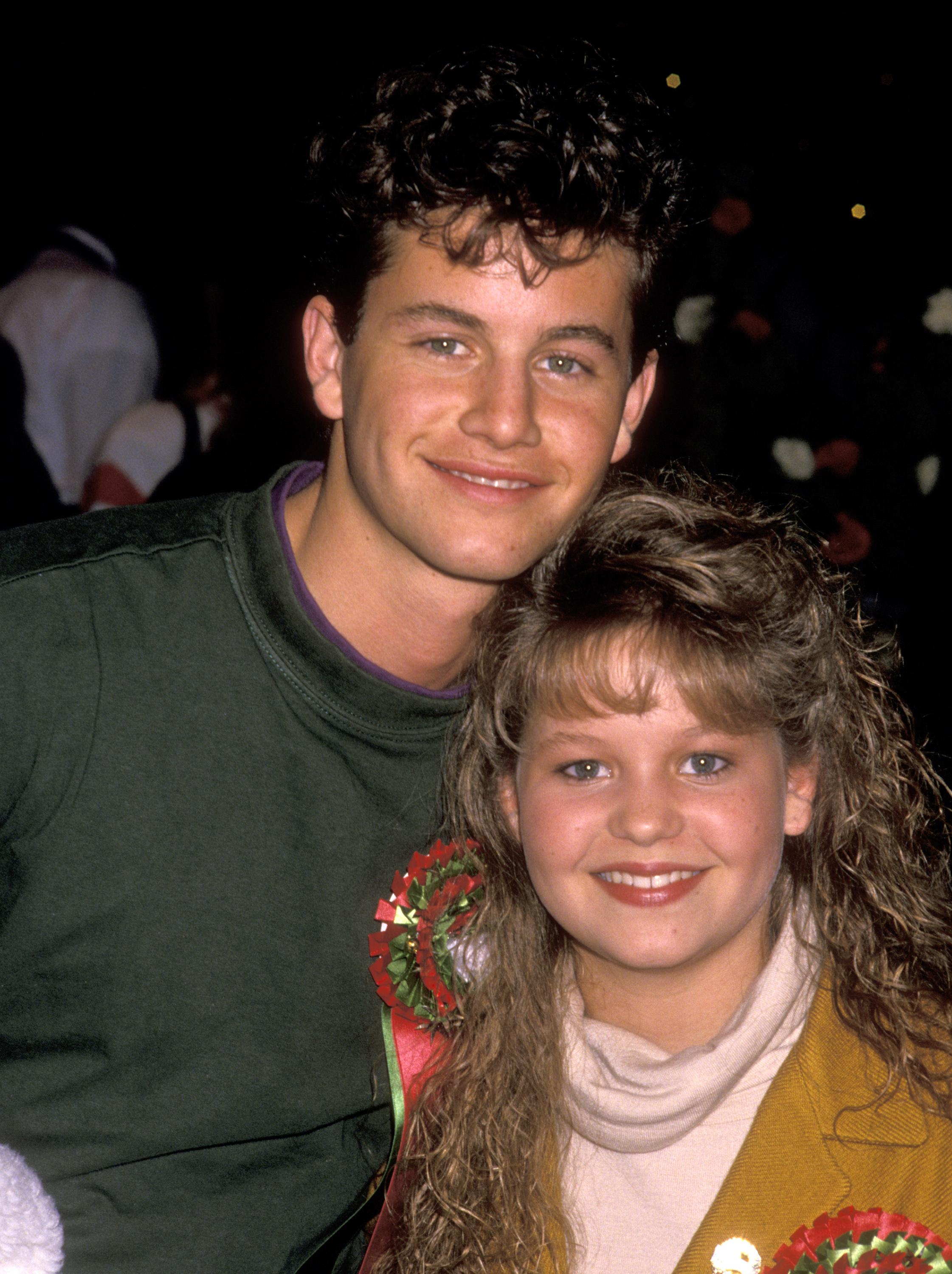 Kirk and his sister Candace Cameron on November 27, 1989 | Source: Getty Images