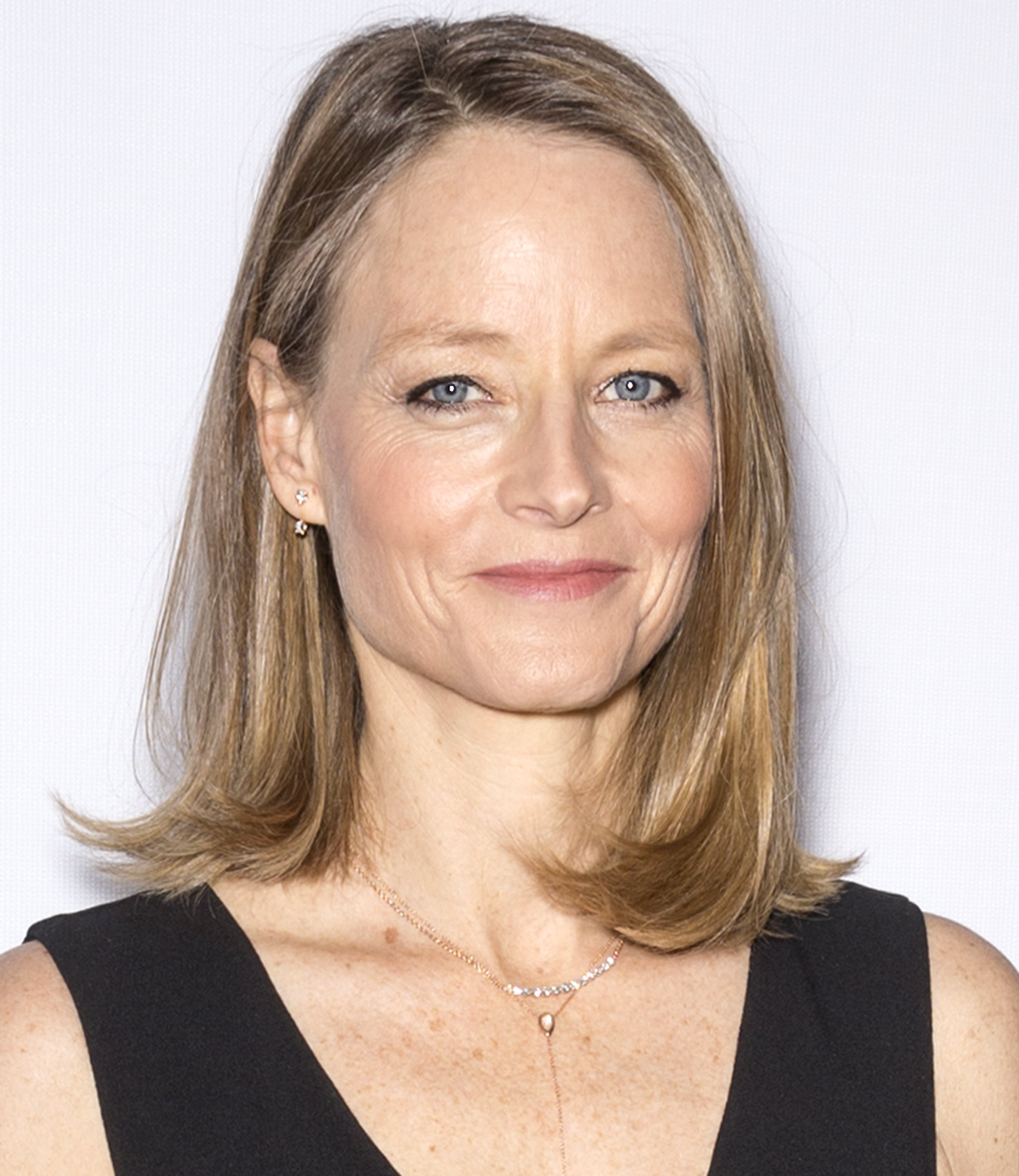 Jodie Foster at the "Hotel Artemis" premiere in Hollywood, May 2018. | Photo: Shutterstock.