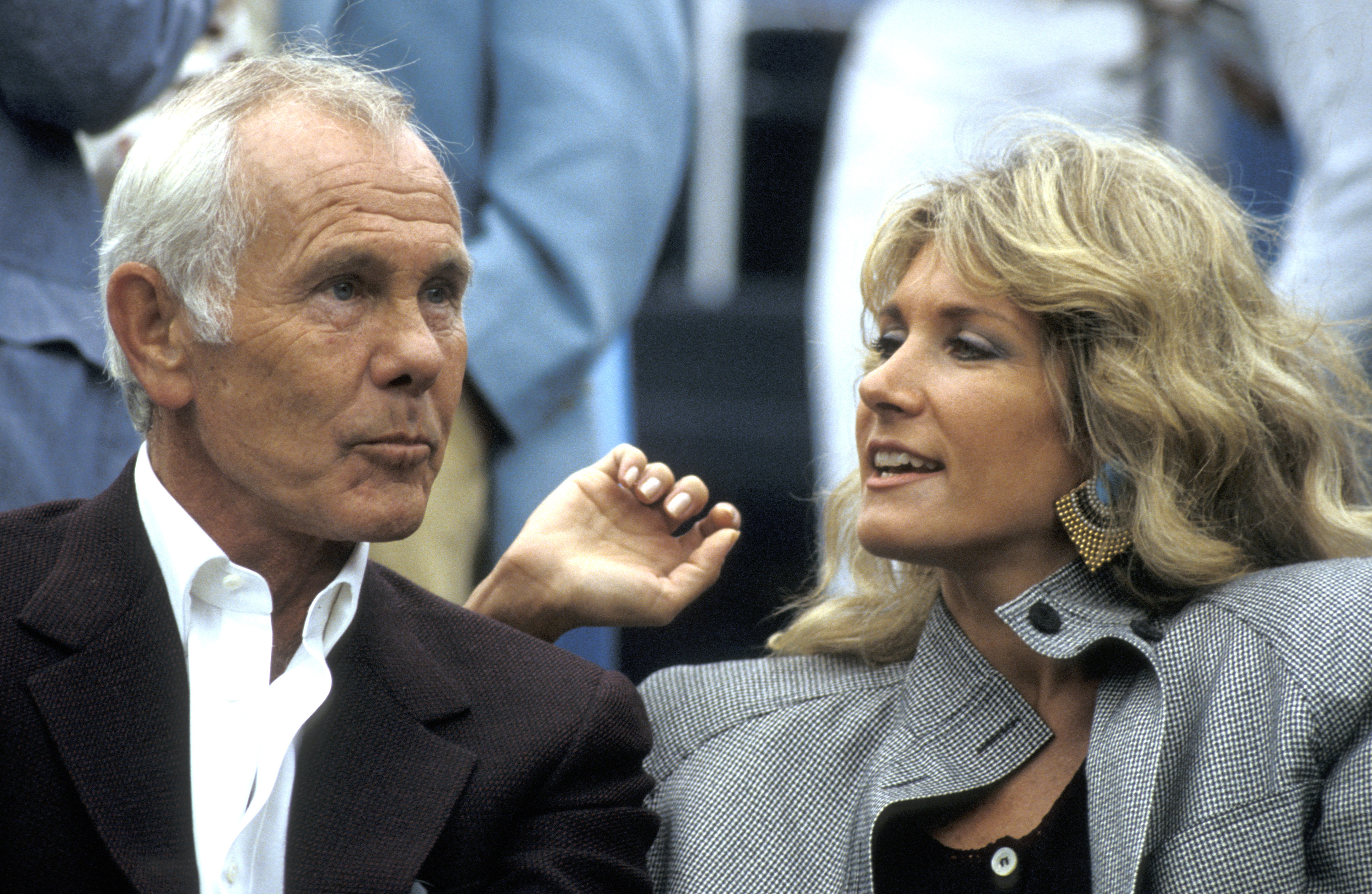 Johnny Carson and Alexis Maas during the U.S. Tennis Open at Flushing Meadows Park in New York City, on September 12, 1987 | Source: Getty Images