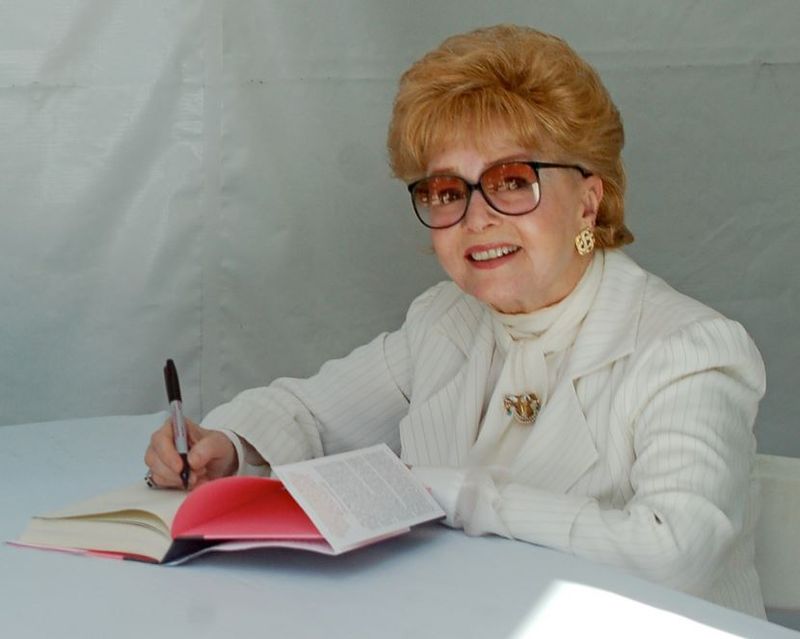 Debbie Reynolds in April 2013 | Photo: Wikipedia/Angela George