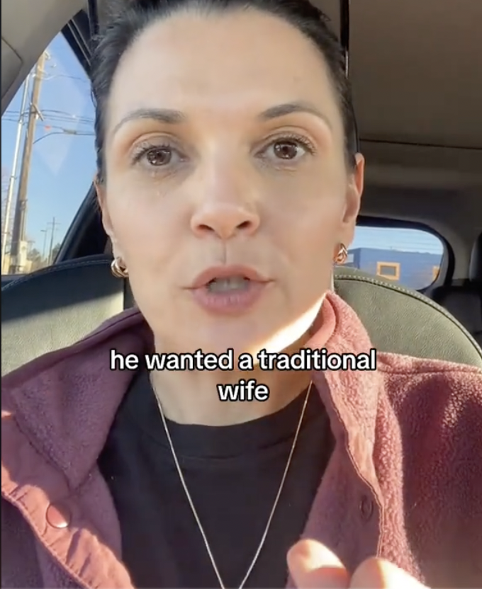 Alexis Rivera Scott narrating how her friend's husband wanted a traditional stay-at-home wife | Source: tiktok/alexisriverascott