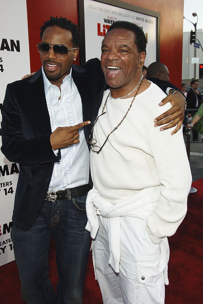 Shawn Wayans and John Witherspoon at the premiere of "Little Man" in July 2006. | Photo: Getty Images
