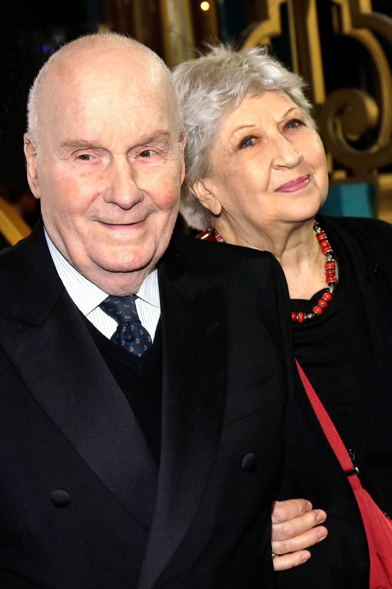 Le comédien Michel Bouquet et sa femme la comédienne Juliette Carré. l Source : Getty Images