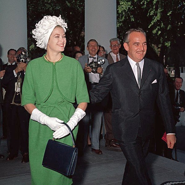 The Prince and Princess of Monaco arrive at the White House for a luncheon, 1961. | Source: Wikimedia Commons