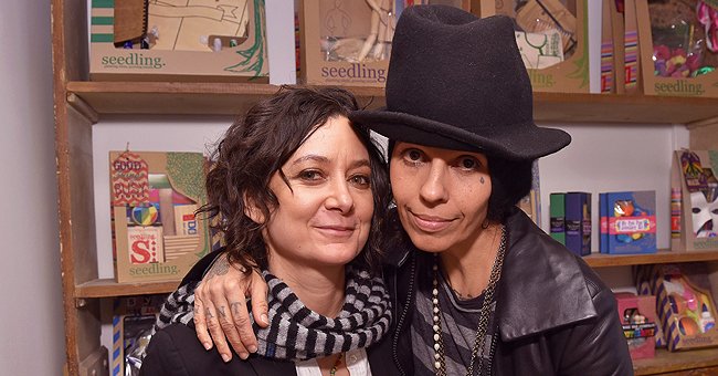 Romantic Story Behind Linda Perry S Proposal To Sara Gilbert