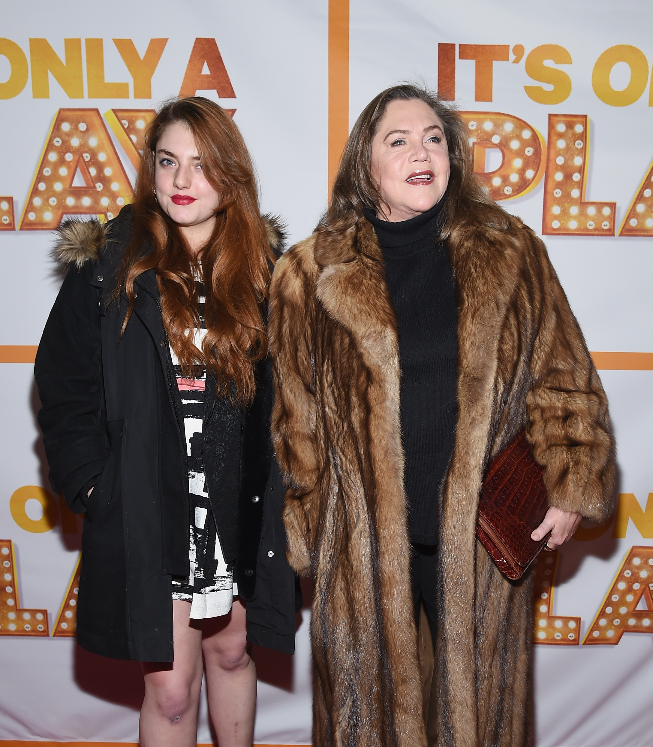 Rachel Ann Weiss (L) and actress Kathleen Turner at The Bernard B. Jacobs Theatre on January 23, 2015 in New York City | Source: Getty Images