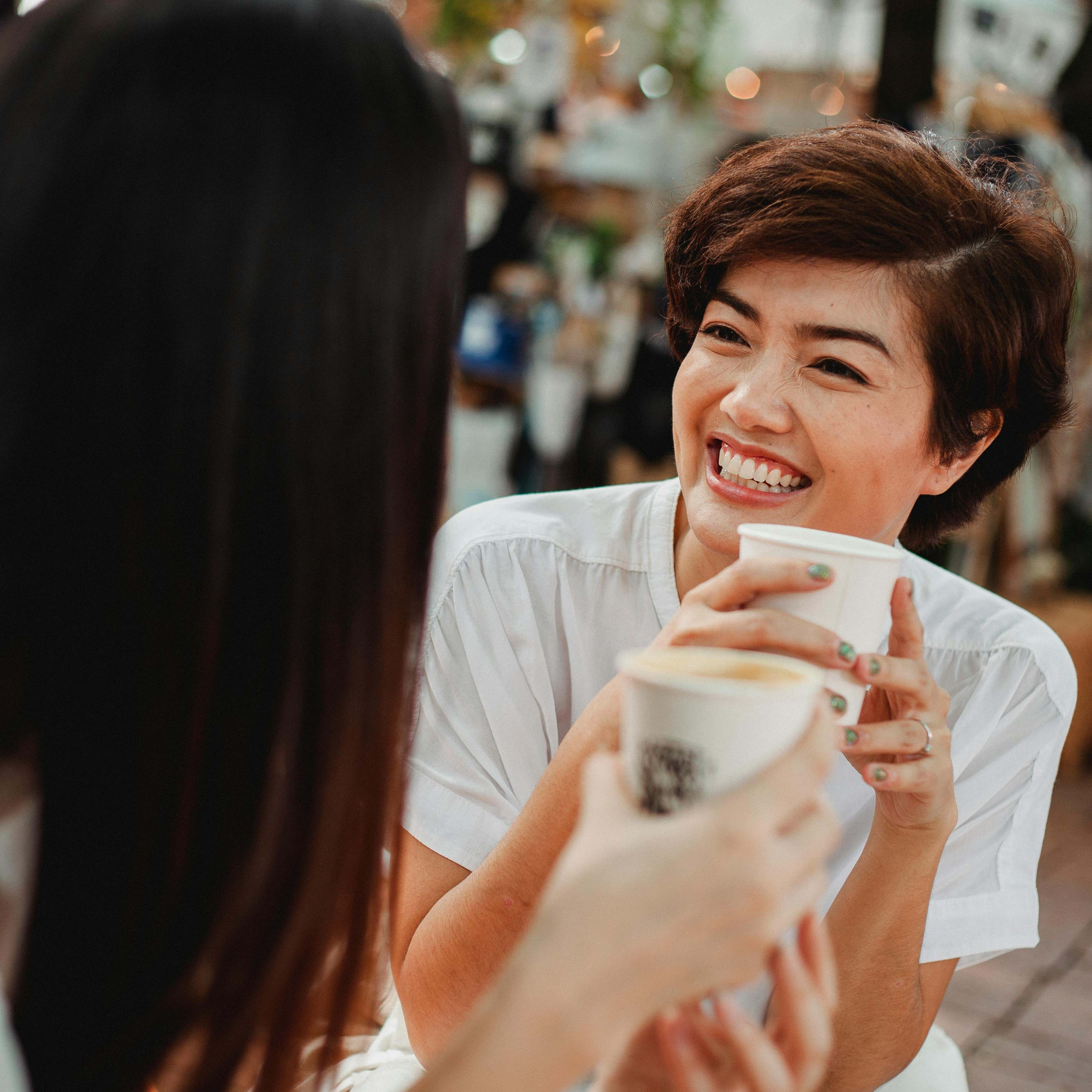 Two women meeting over coffee | Source: Pexels