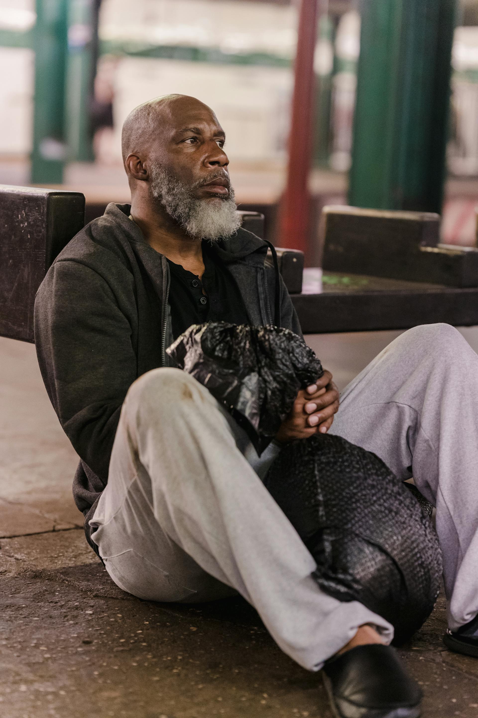 A thoughtful man | Source: Pexels