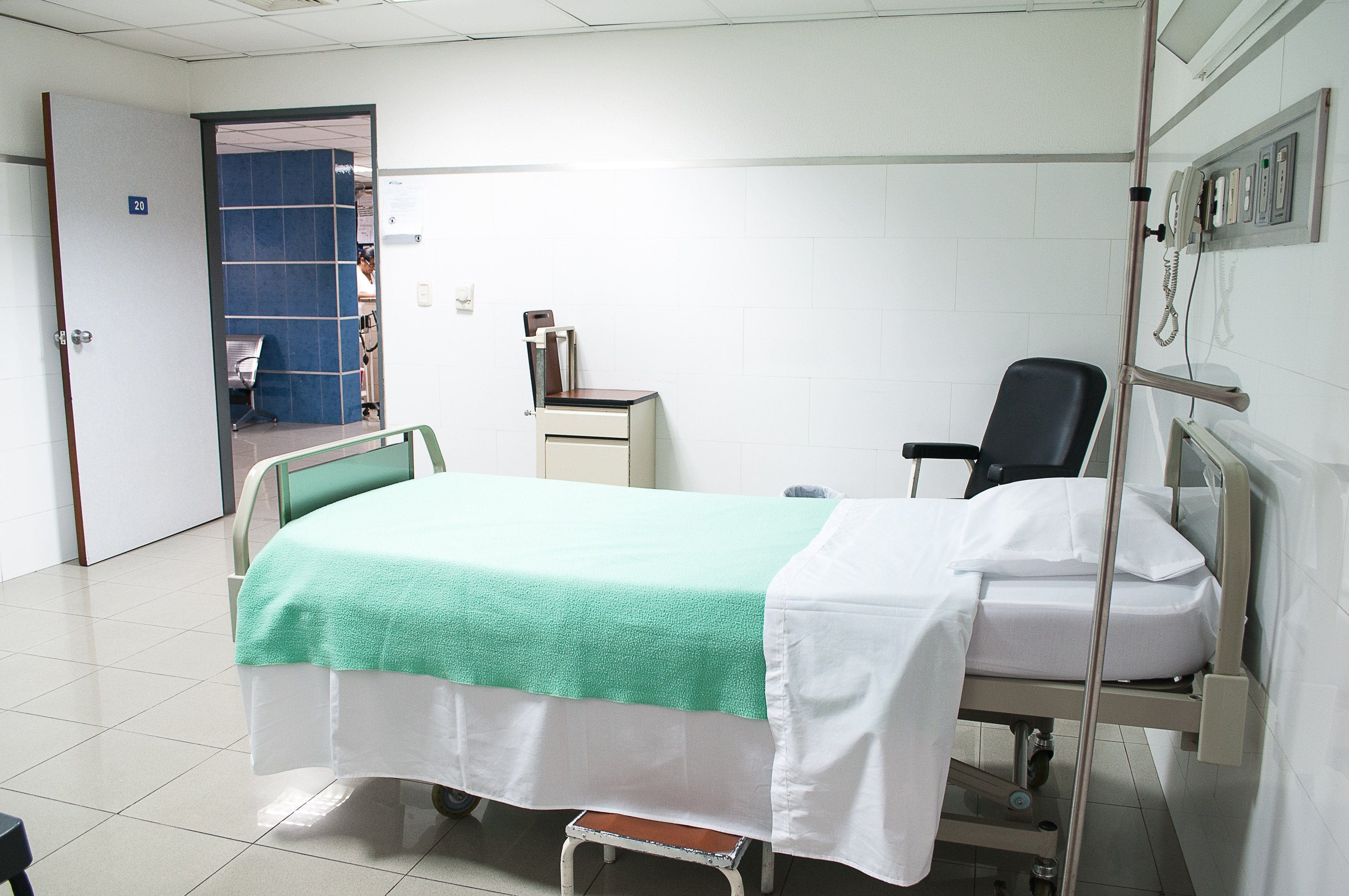 Hospital | Photo: Unsplash/Martha Dominguez de Gouveia 