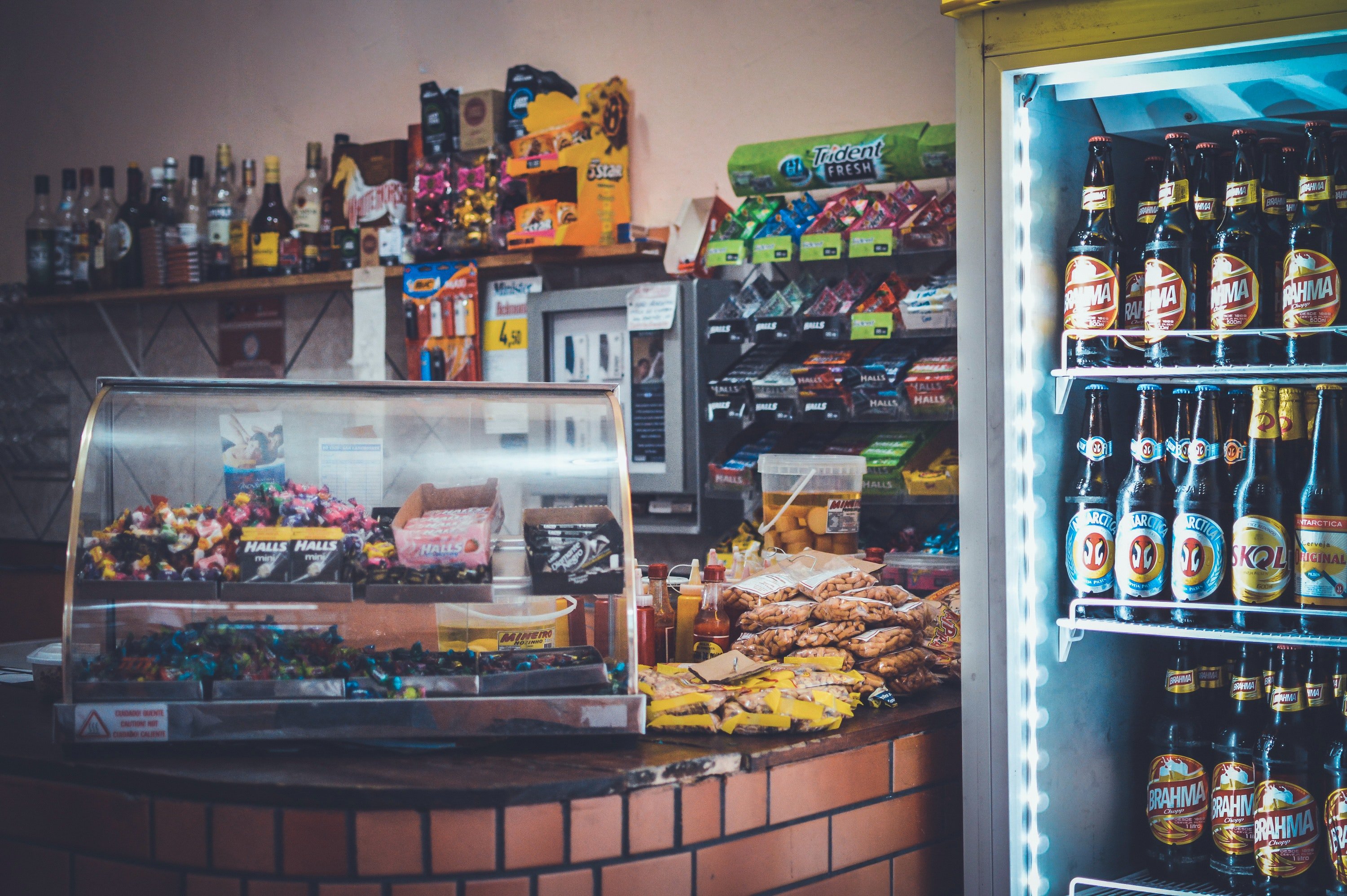 Jane and Amanda encountered one another again while checking out of the grocery store. | Source: Pexels