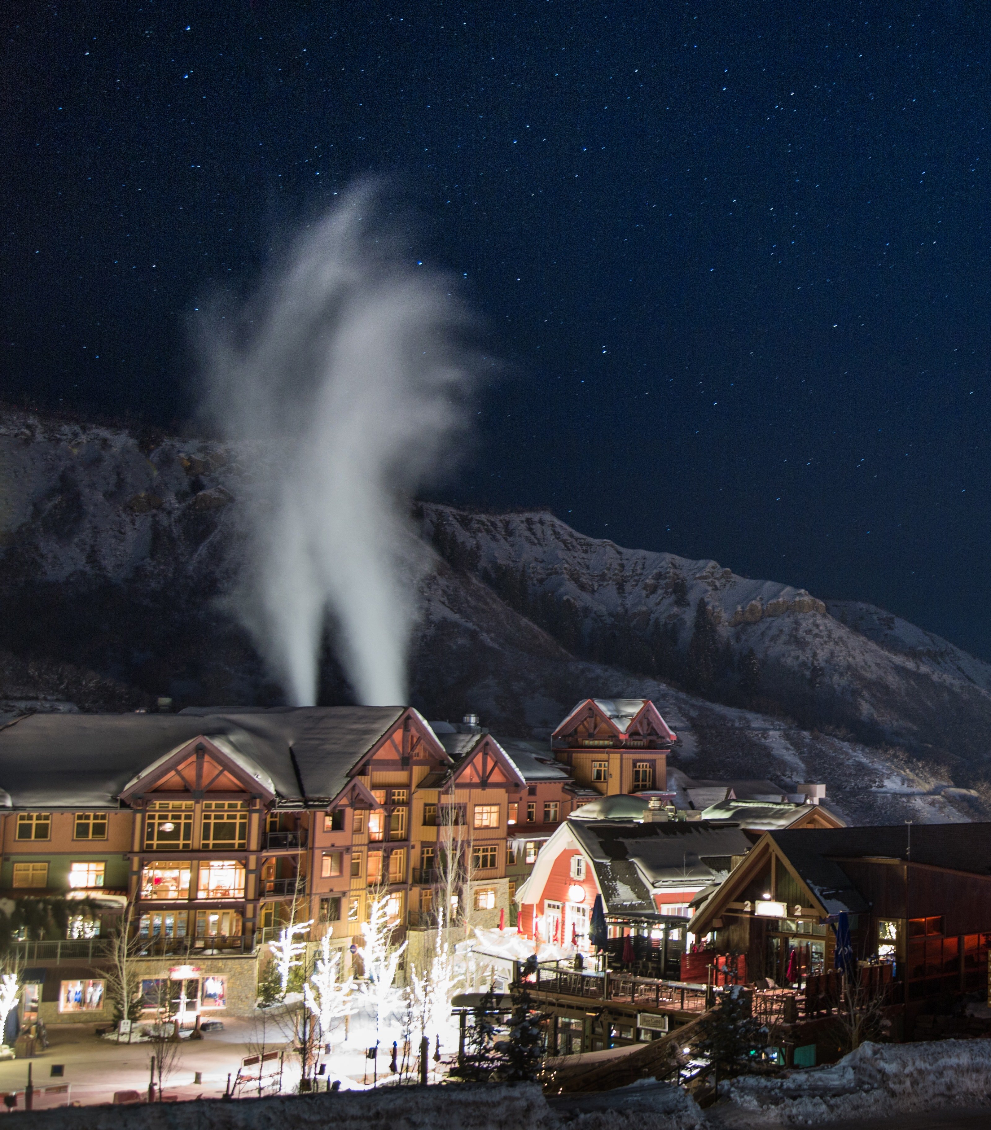 Mark and his parents reached the resort by evening | Photo: Pexels