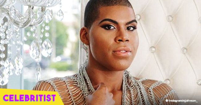 EJ Johnson flaunts deep cleavage & skinny legs in Gucci swimsuit and skimpy skirt in photo