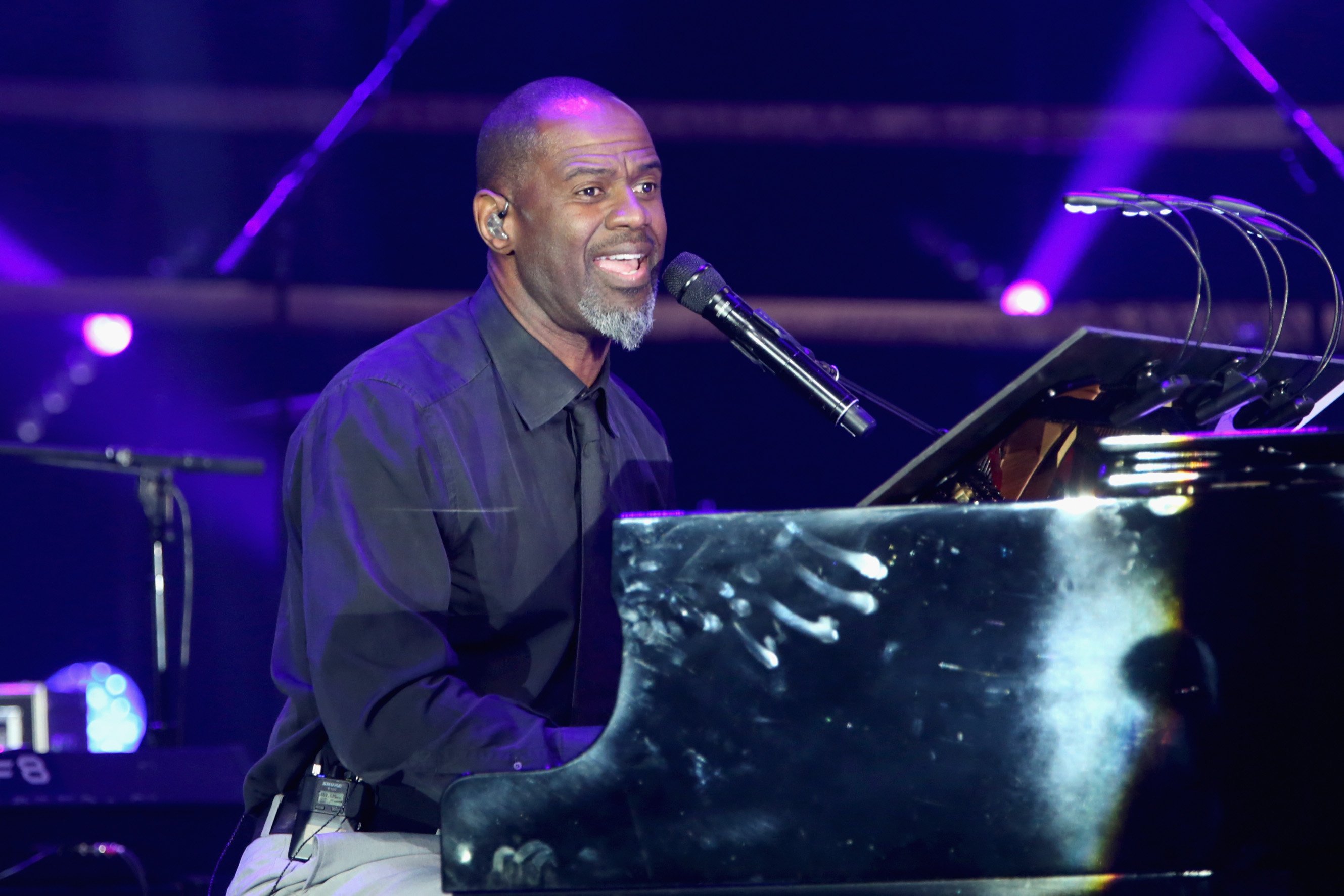 Brian McKnight performs onstage in Phoenix, Arizona on Mar. 18, 2017 | Photo: Getty Images