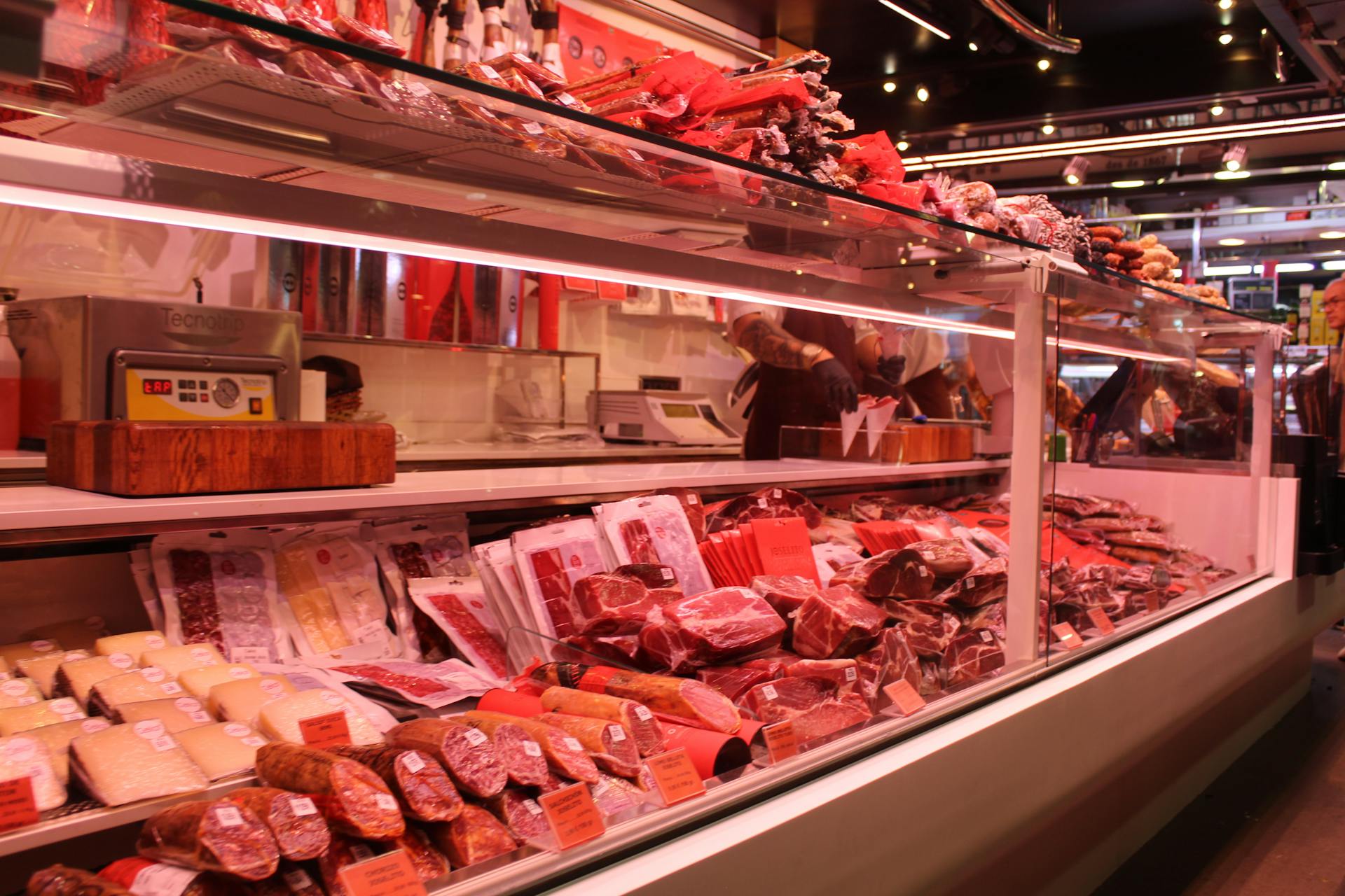 Meat section inside a supermarket | Source: Pexels