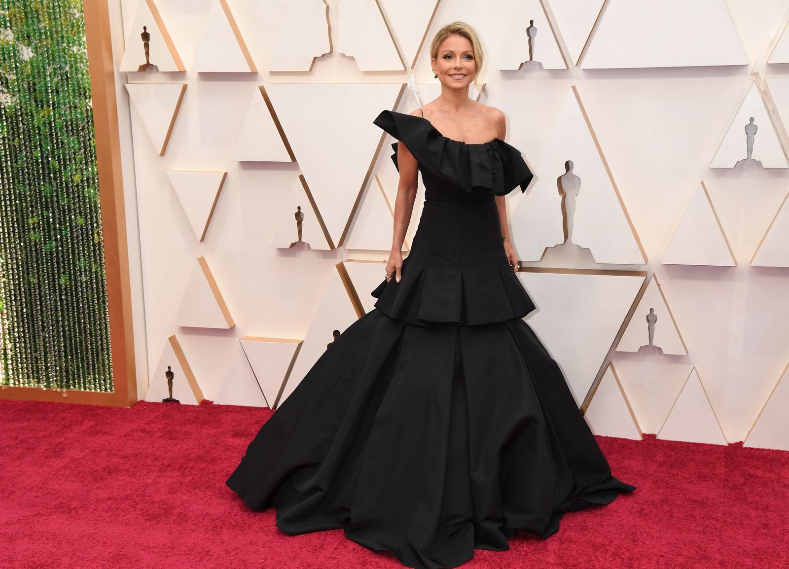 Kelly Ripa at the 92nd Annual Academy Awards at Hollywood and Highland on February 09, 2020, in California | Photo: Jeff Kravitz/FilmMagic/Getty Images
