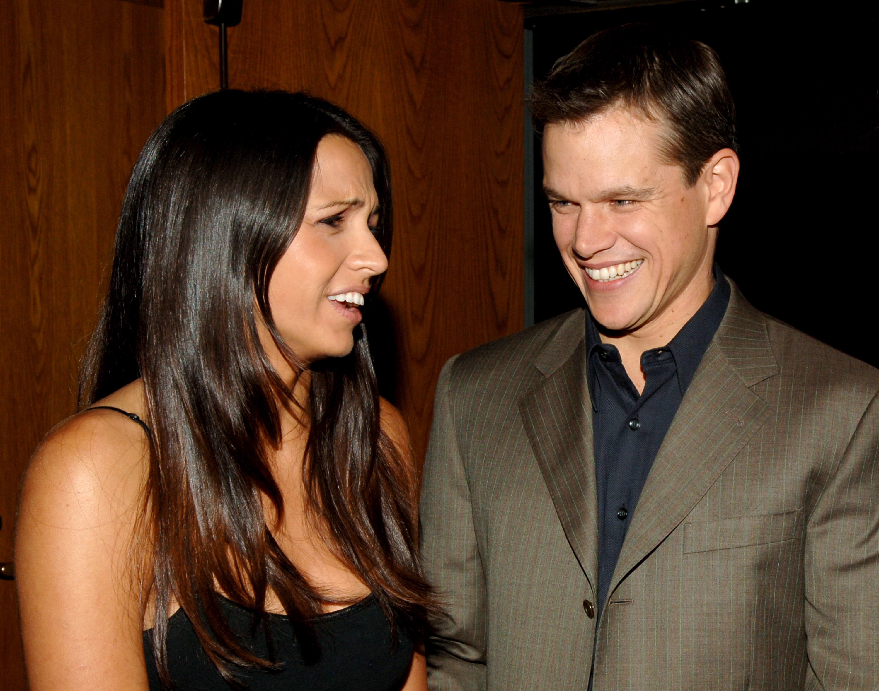 Luciana Barroso and Matt Damon in 2005 in Los Angeles, California | Source: Getty Images