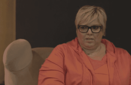 Laurence Boccolini durant son entrevue avec Bruno le médium pour Télé Star. | dailymotion/TéléStar