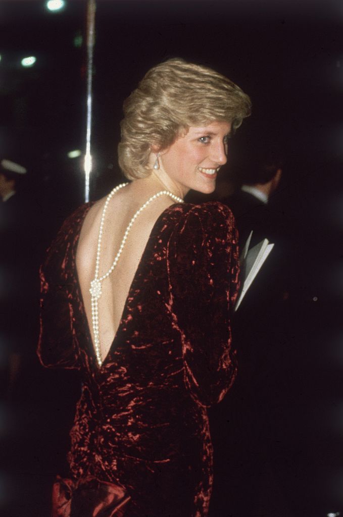 Diana (1961 - 1997), la princesa de Gales, asiste al estreno de 'Regreso al futuro'. I Foto: Getty Images.